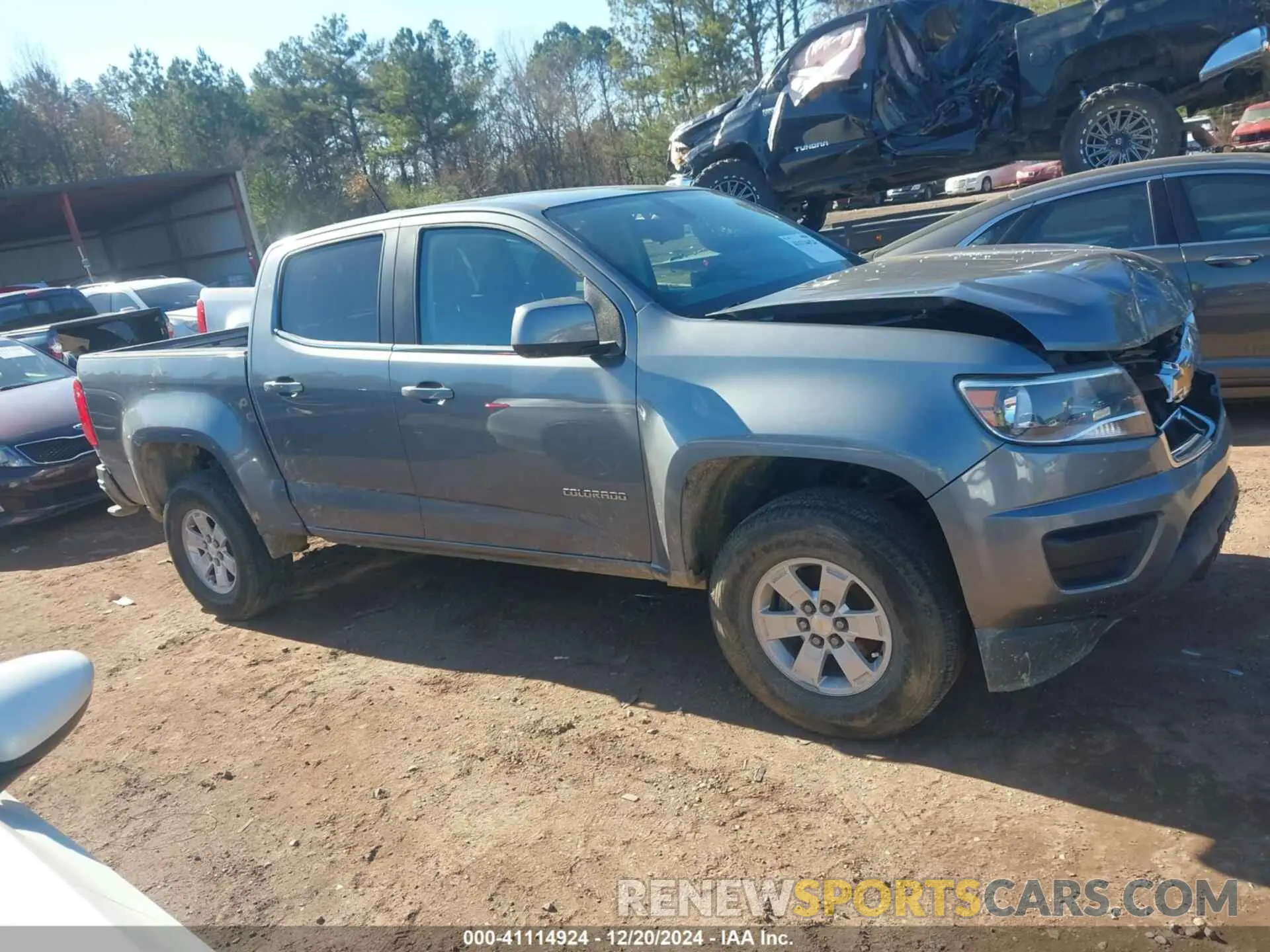 13 Photograph of a damaged car 1GCGSBEA8K1262061 CHEVROLET COLORADO 2019