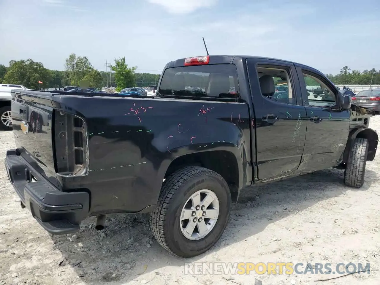 3 Photograph of a damaged car 1GCGSBEAXK1108984 CHEVROLET COLORADO 2019