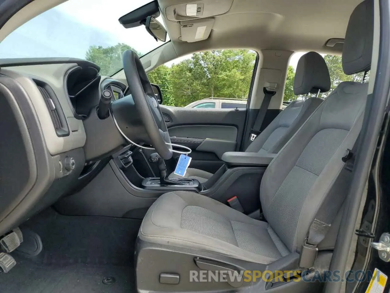7 Photograph of a damaged car 1GCGSBEAXK1108984 CHEVROLET COLORADO 2019