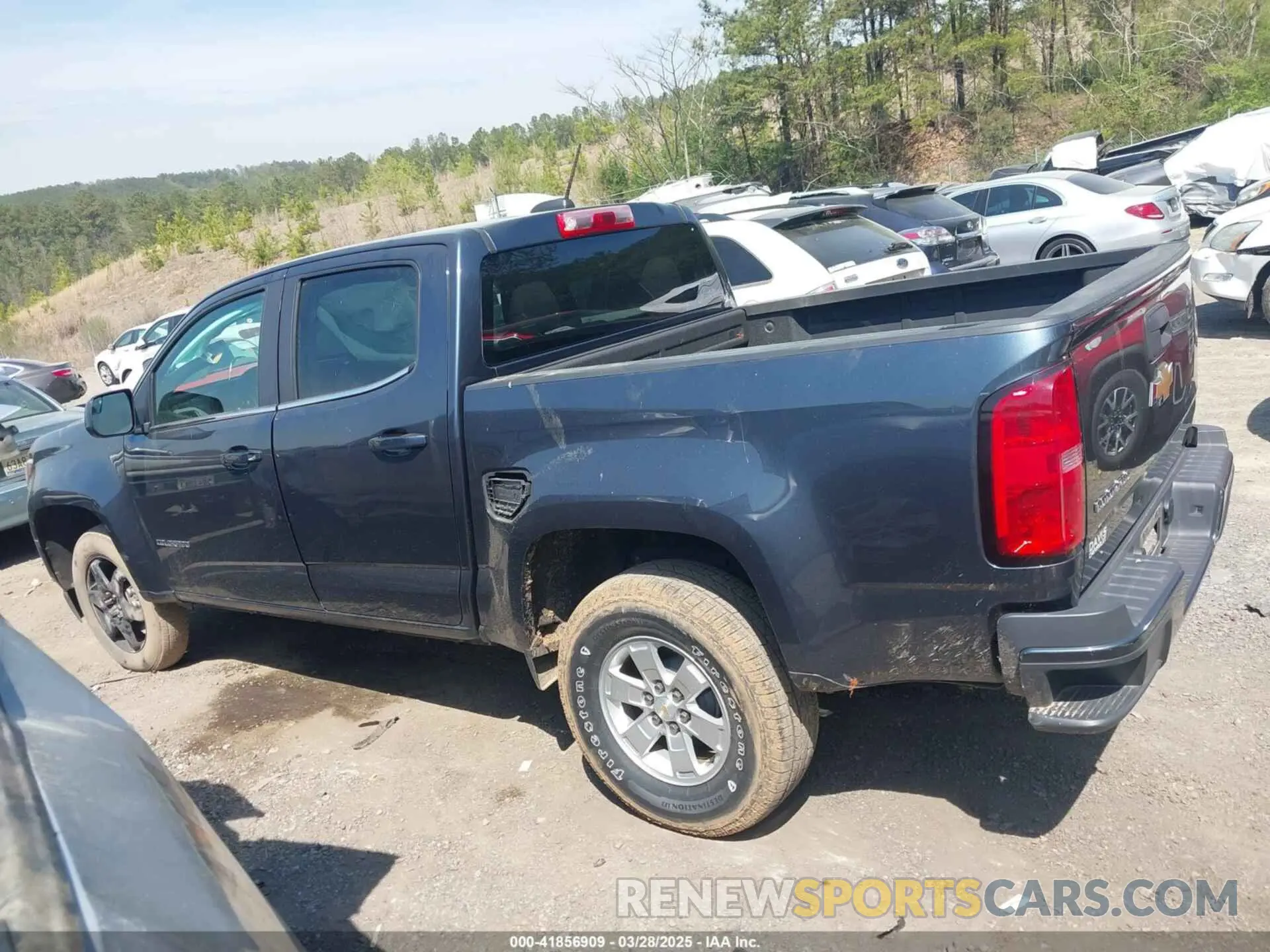 14 Photograph of a damaged car 1GCGSBEAXK1174709 CHEVROLET COLORADO 2019