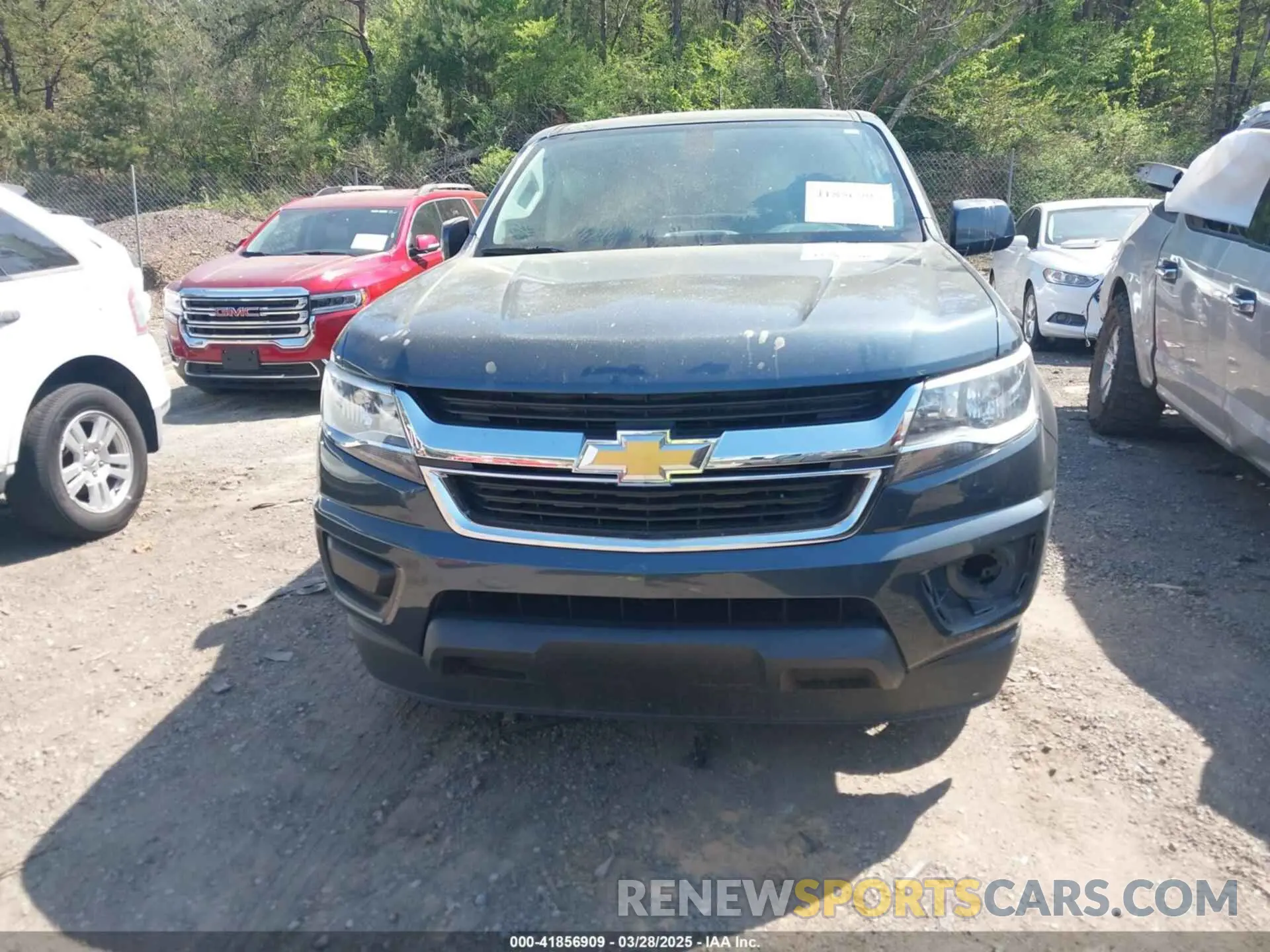 6 Photograph of a damaged car 1GCGSBEAXK1174709 CHEVROLET COLORADO 2019