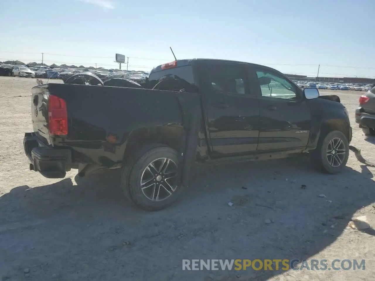 3 Photograph of a damaged car 1GCGSBEAXK1182714 CHEVROLET COLORADO 2019