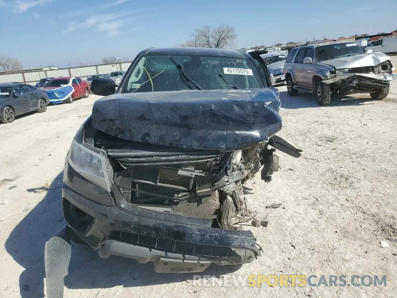 5 Photograph of a damaged car 1GCGSBEAXK1182714 CHEVROLET COLORADO 2019