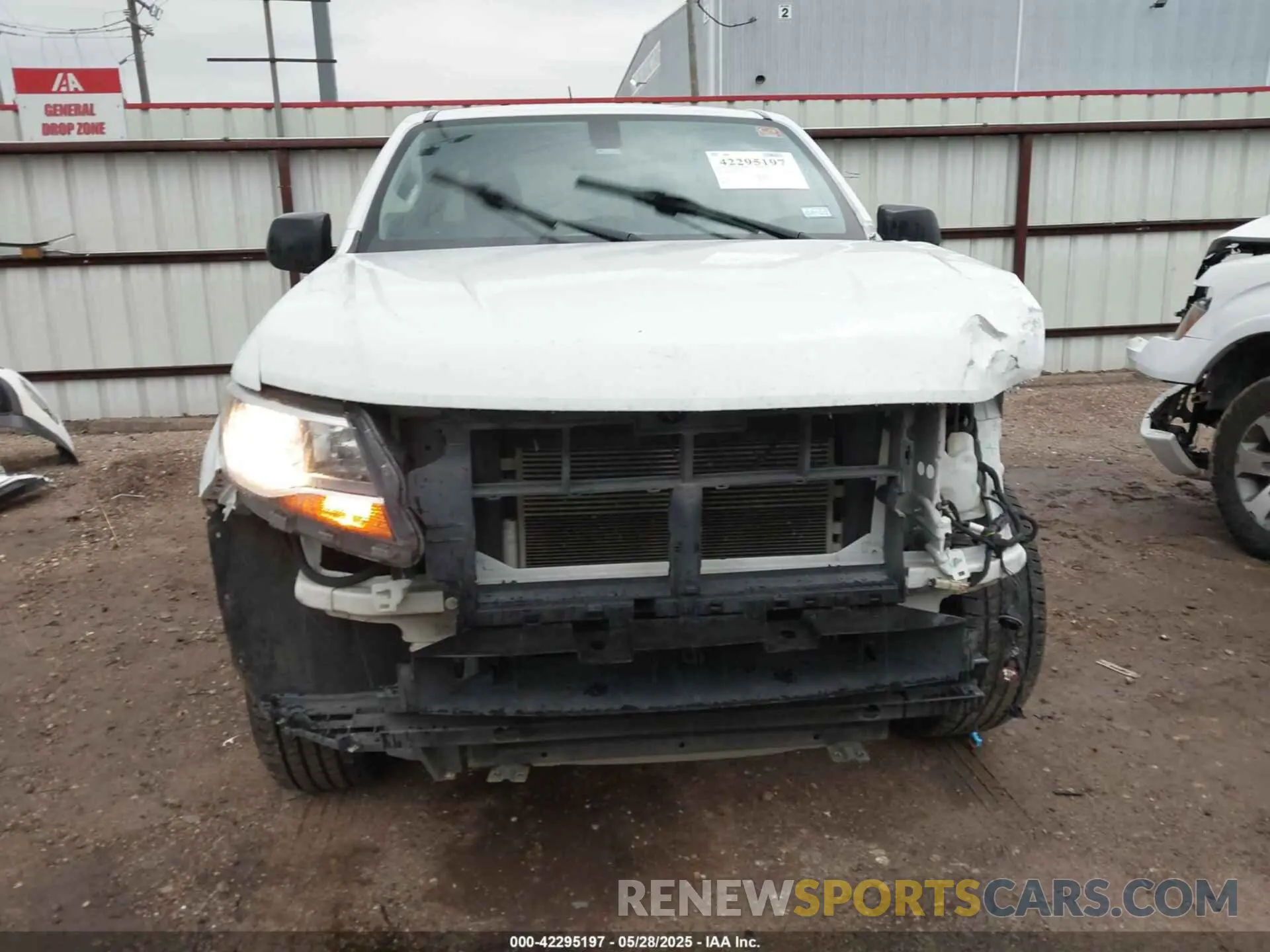 13 Photograph of a damaged car 1GCGSBEN0K1254202 CHEVROLET COLORADO 2019
