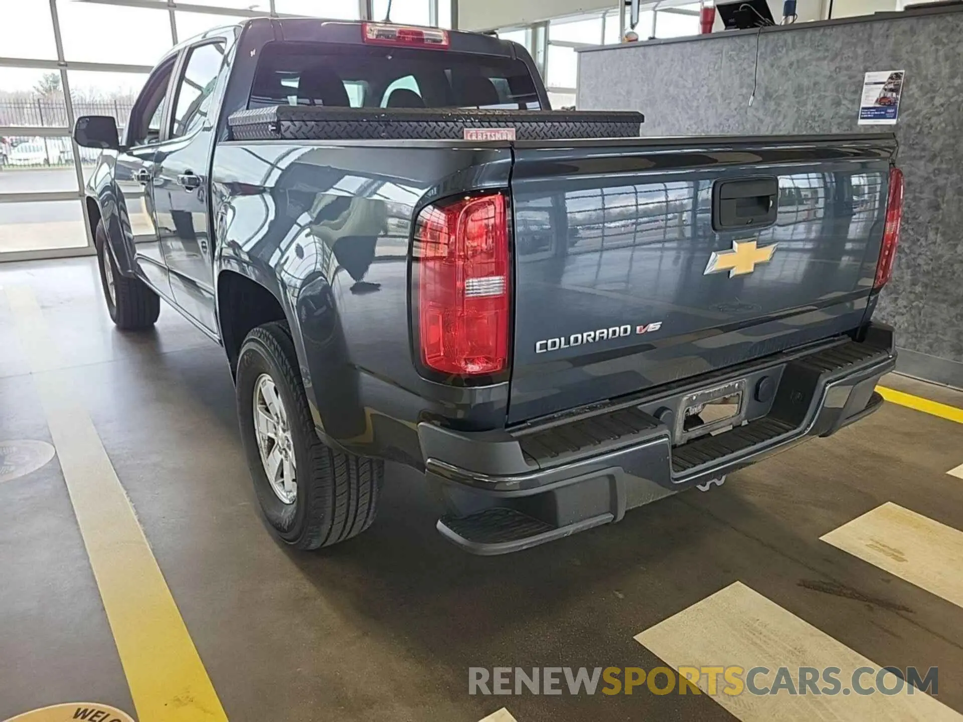 24 Photograph of a damaged car 1GCGSBEN0K1305522 CHEVROLET COLORADO 2019