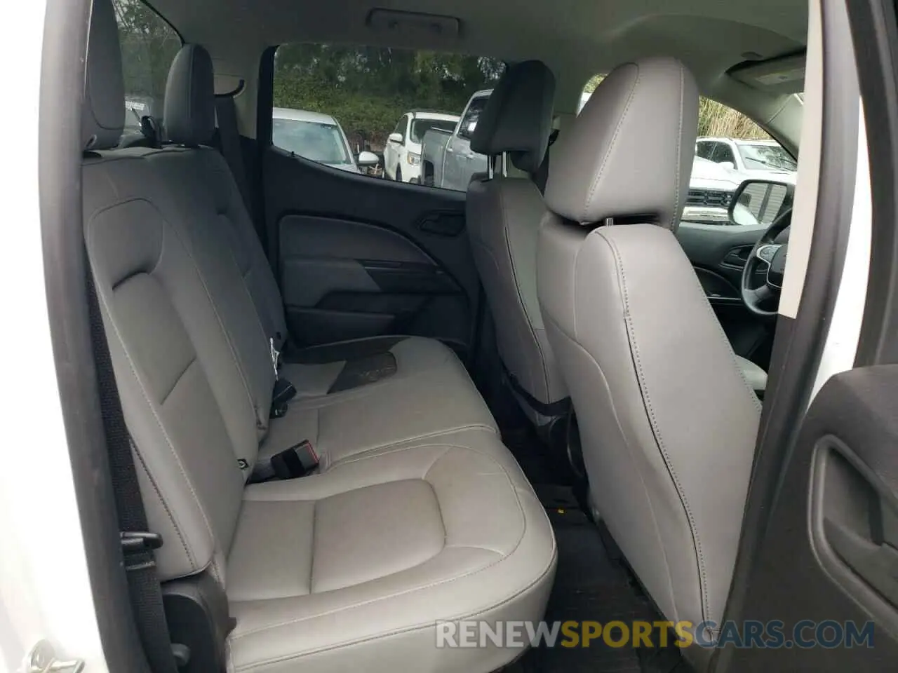 10 Photograph of a damaged car 1GCGSBEN1K1175038 CHEVROLET COLORADO 2019