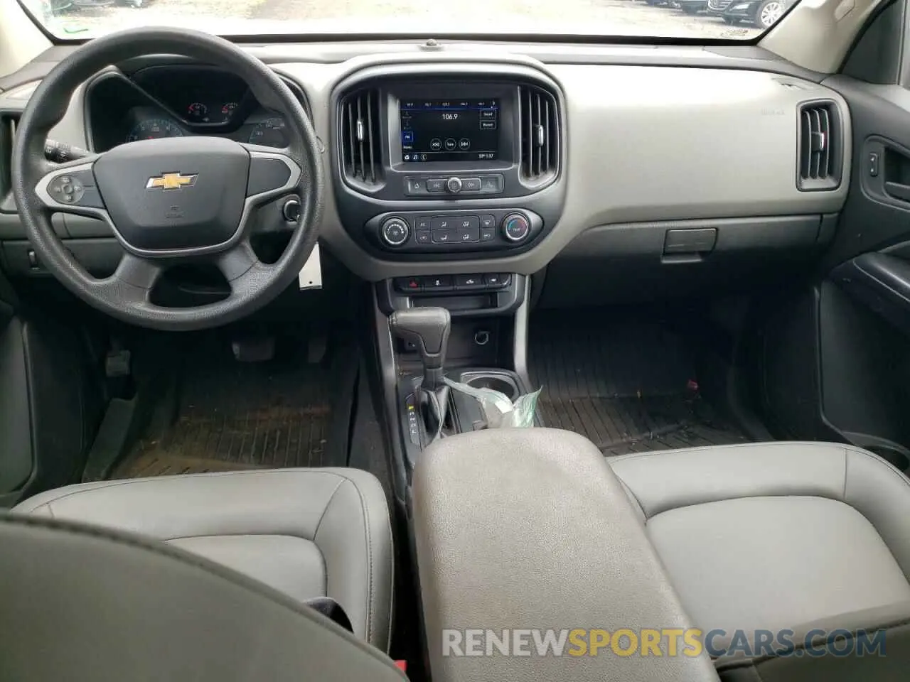 8 Photograph of a damaged car 1GCGSBEN1K1175038 CHEVROLET COLORADO 2019