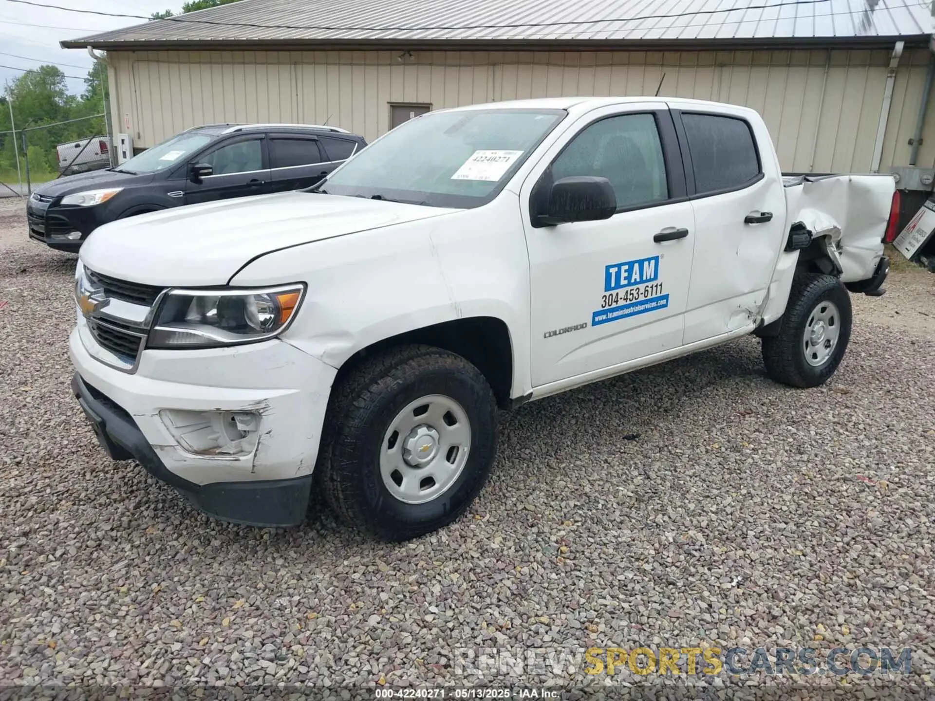 2 Photograph of a damaged car 1GCGSBEN2K1332088 CHEVROLET COLORADO 2019