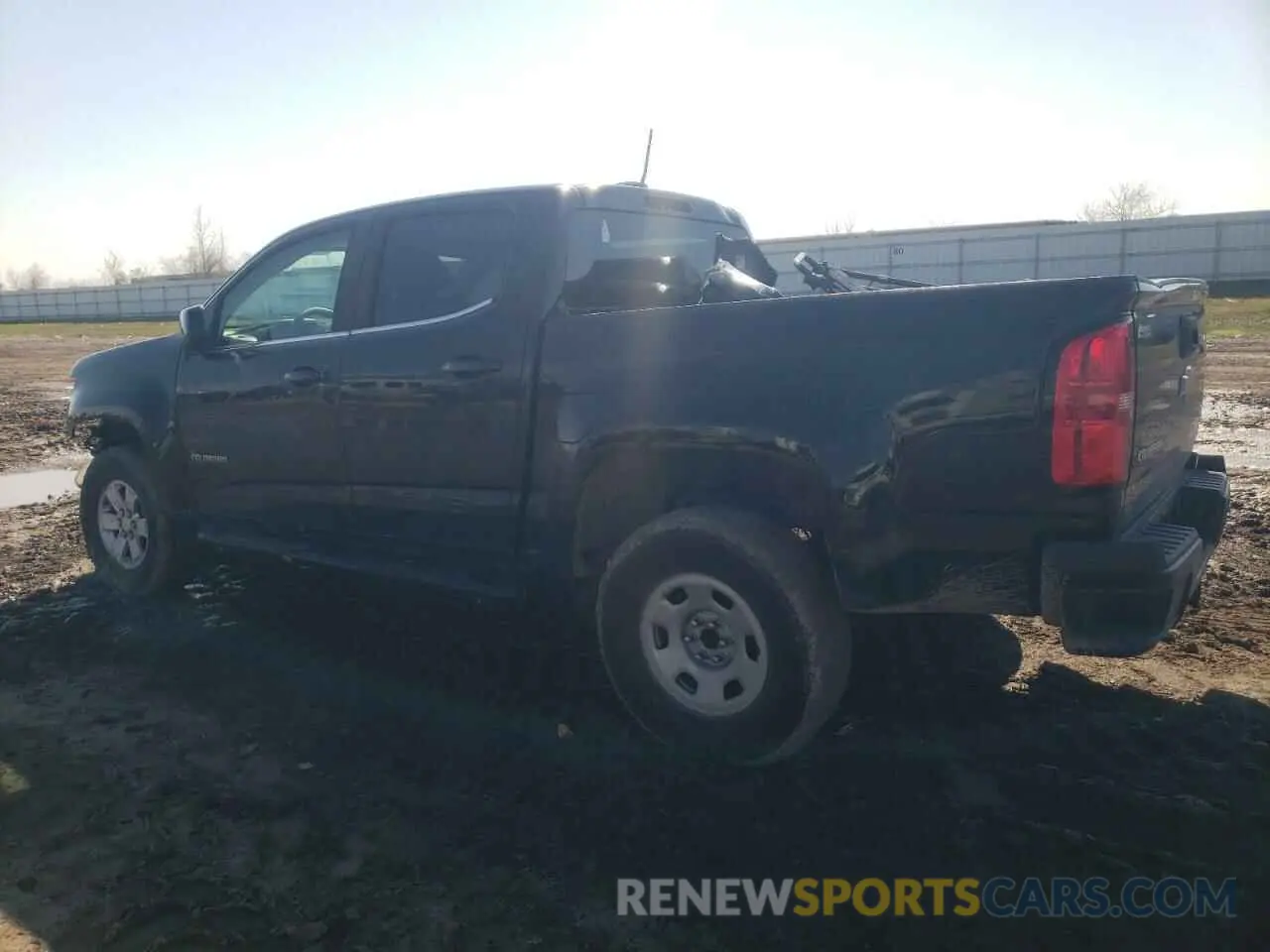 2 Photograph of a damaged car 1GCGSBEN3K1100695 CHEVROLET COLORADO 2019