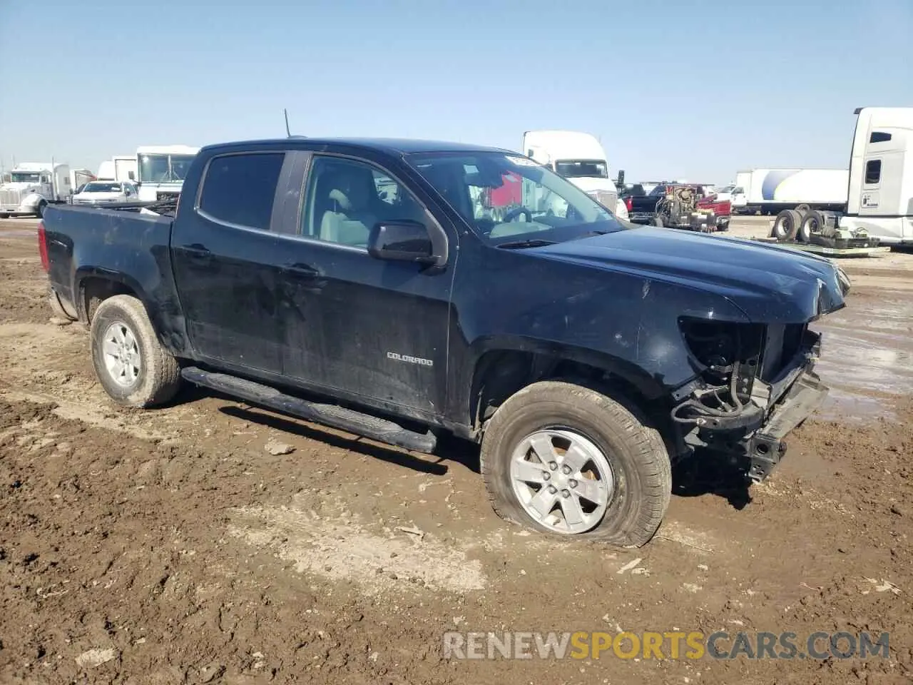 4 Photograph of a damaged car 1GCGSBEN3K1100695 CHEVROLET COLORADO 2019