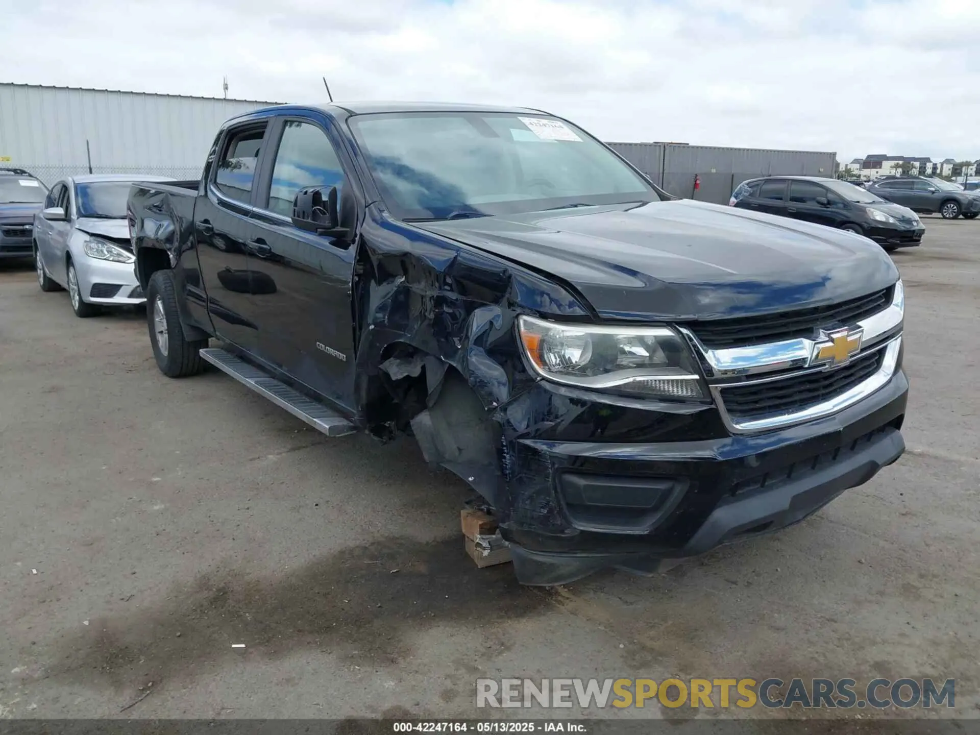 6 Photograph of a damaged car 1GCGSBEN6K1146263 CHEVROLET COLORADO 2019