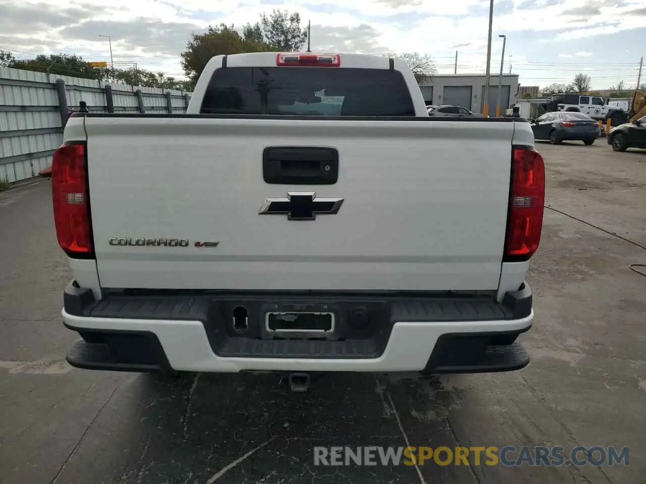 6 Photograph of a damaged car 1GCGSBEN8K1301413 CHEVROLET COLORADO 2019