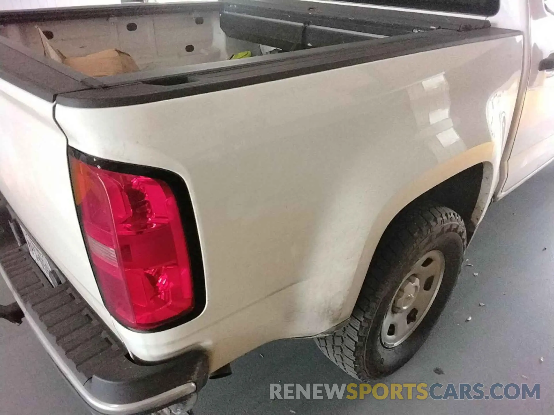 11 Photograph of a damaged car 1GCGSBEN9K1339037 CHEVROLET COLORADO 2019