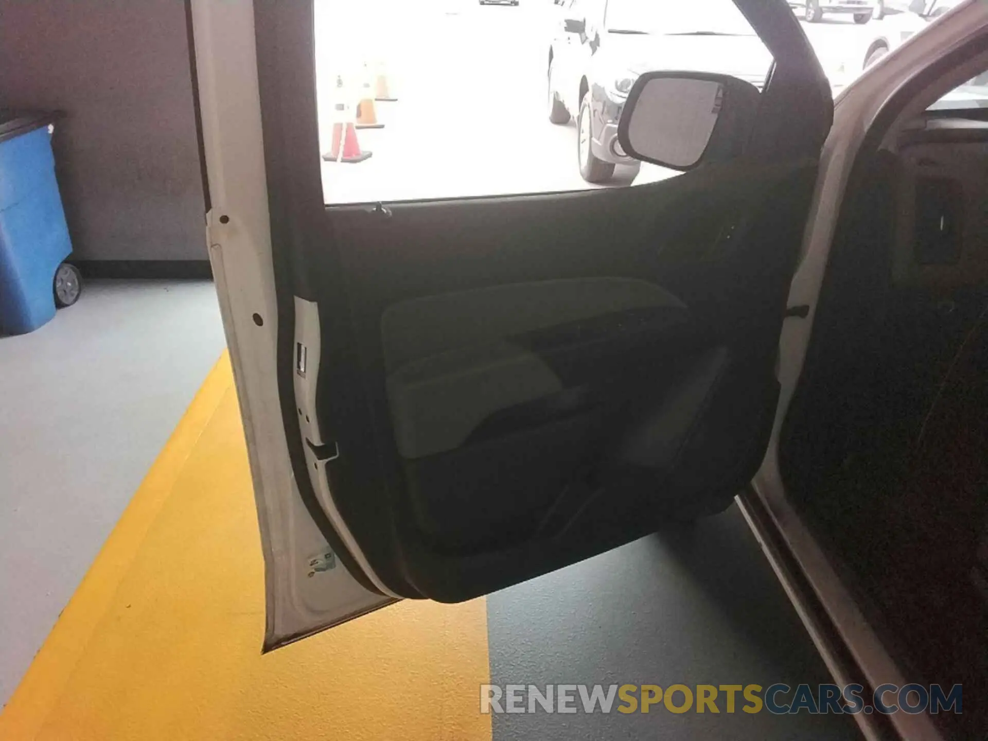 26 Photograph of a damaged car 1GCGSBEN9K1339037 CHEVROLET COLORADO 2019