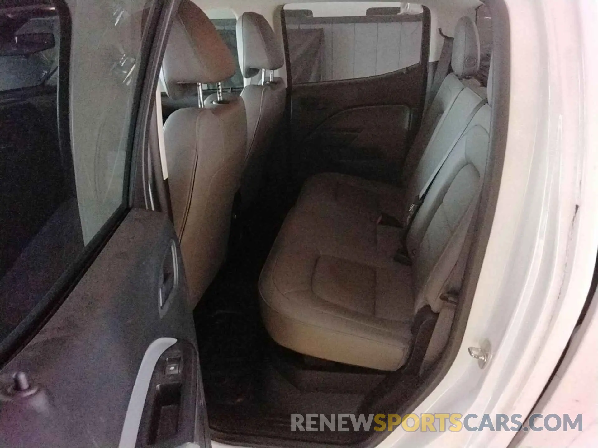 9 Photograph of a damaged car 1GCGSBEN9K1339037 CHEVROLET COLORADO 2019