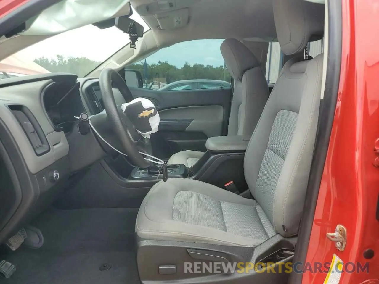 7 Photograph of a damaged car 1GCGSBENXK1157749 CHEVROLET COLORADO 2019