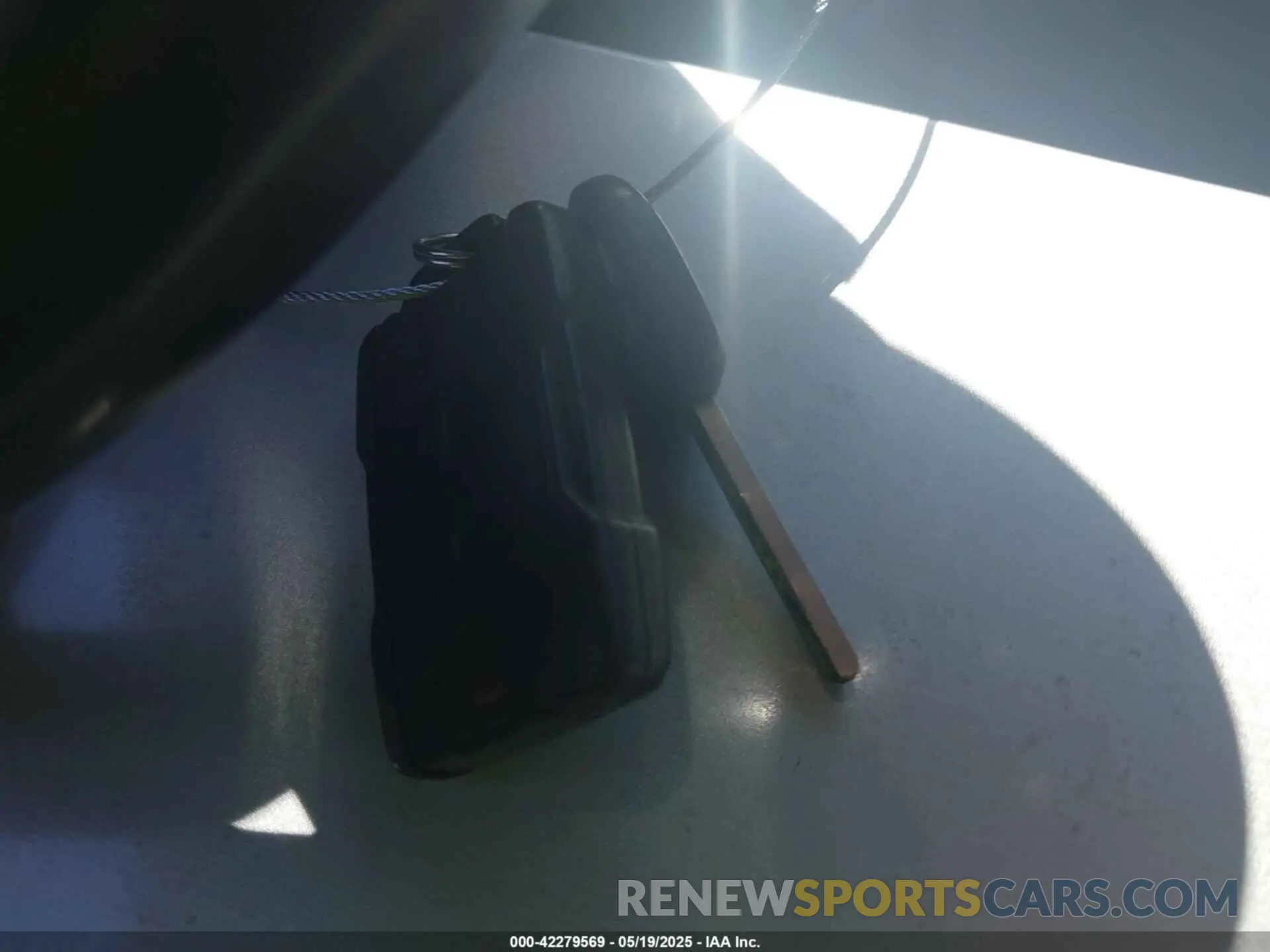 11 Photograph of a damaged car 1GCGSCEA0K1105615 CHEVROLET COLORADO 2019