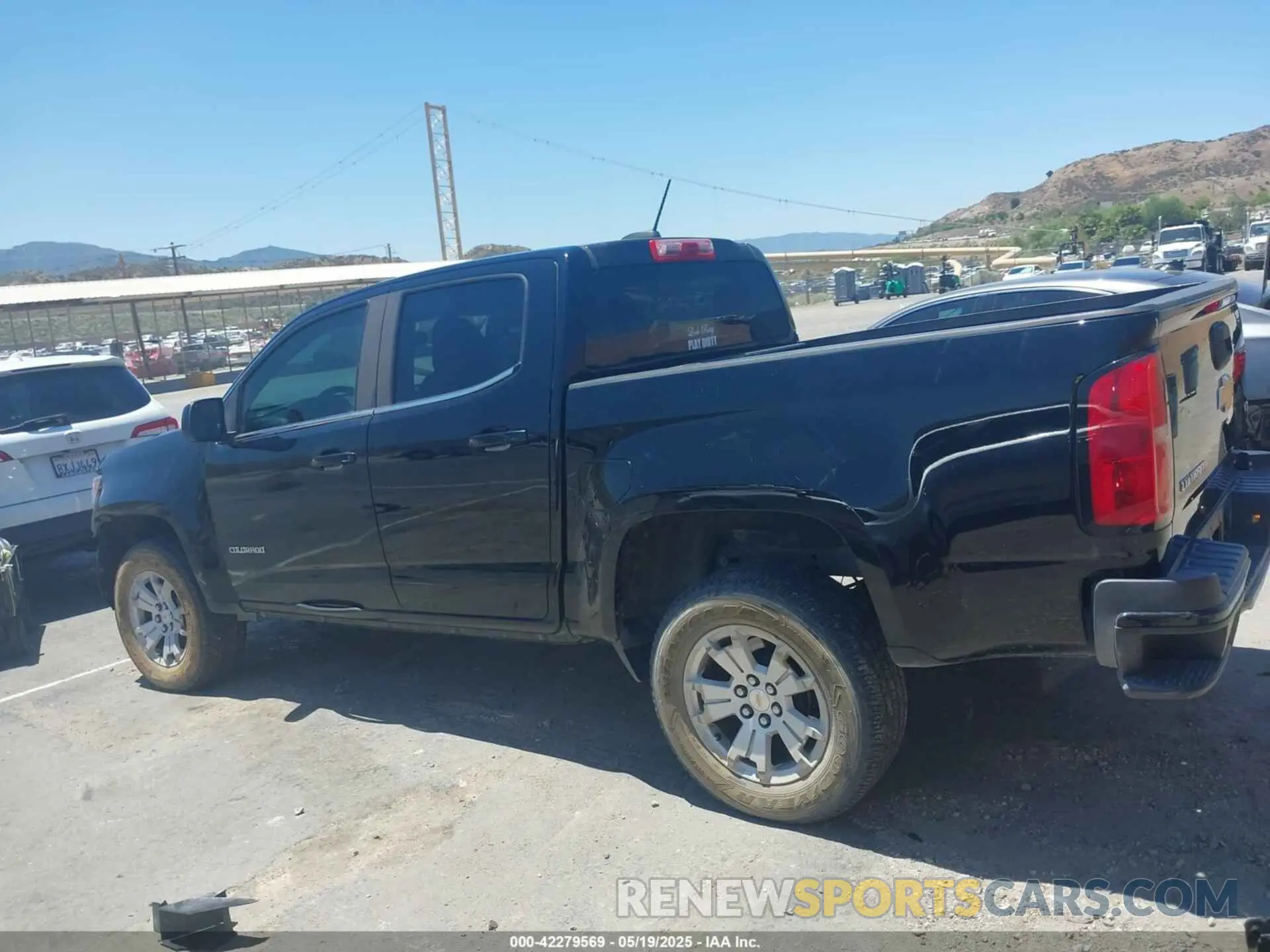 14 Photograph of a damaged car 1GCGSCEA0K1105615 CHEVROLET COLORADO 2019