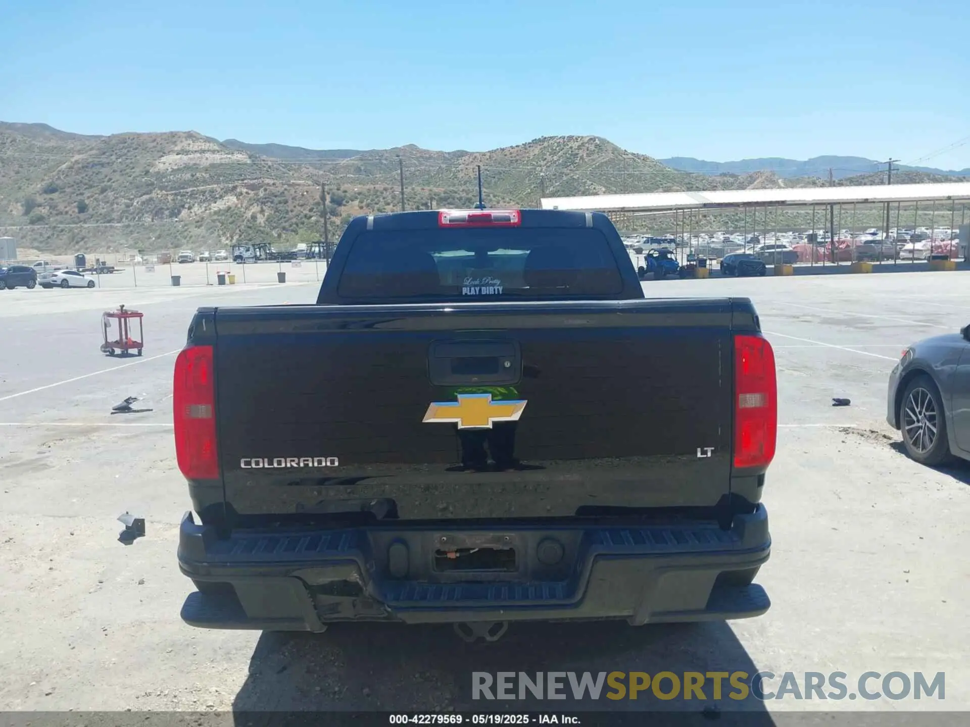 16 Photograph of a damaged car 1GCGSCEA0K1105615 CHEVROLET COLORADO 2019
