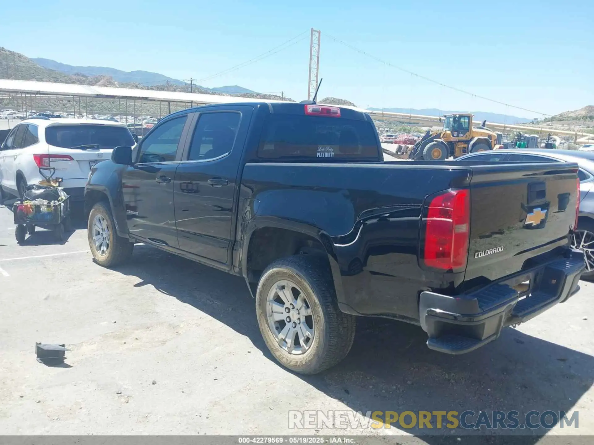 3 Photograph of a damaged car 1GCGSCEA0K1105615 CHEVROLET COLORADO 2019