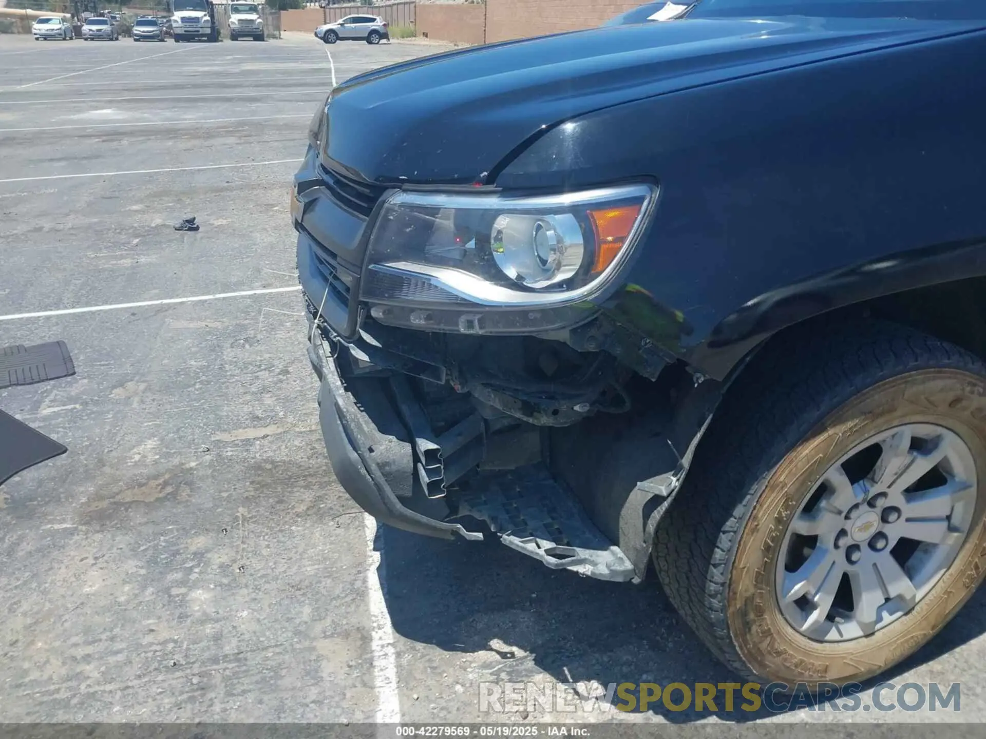 6 Photograph of a damaged car 1GCGSCEA0K1105615 CHEVROLET COLORADO 2019