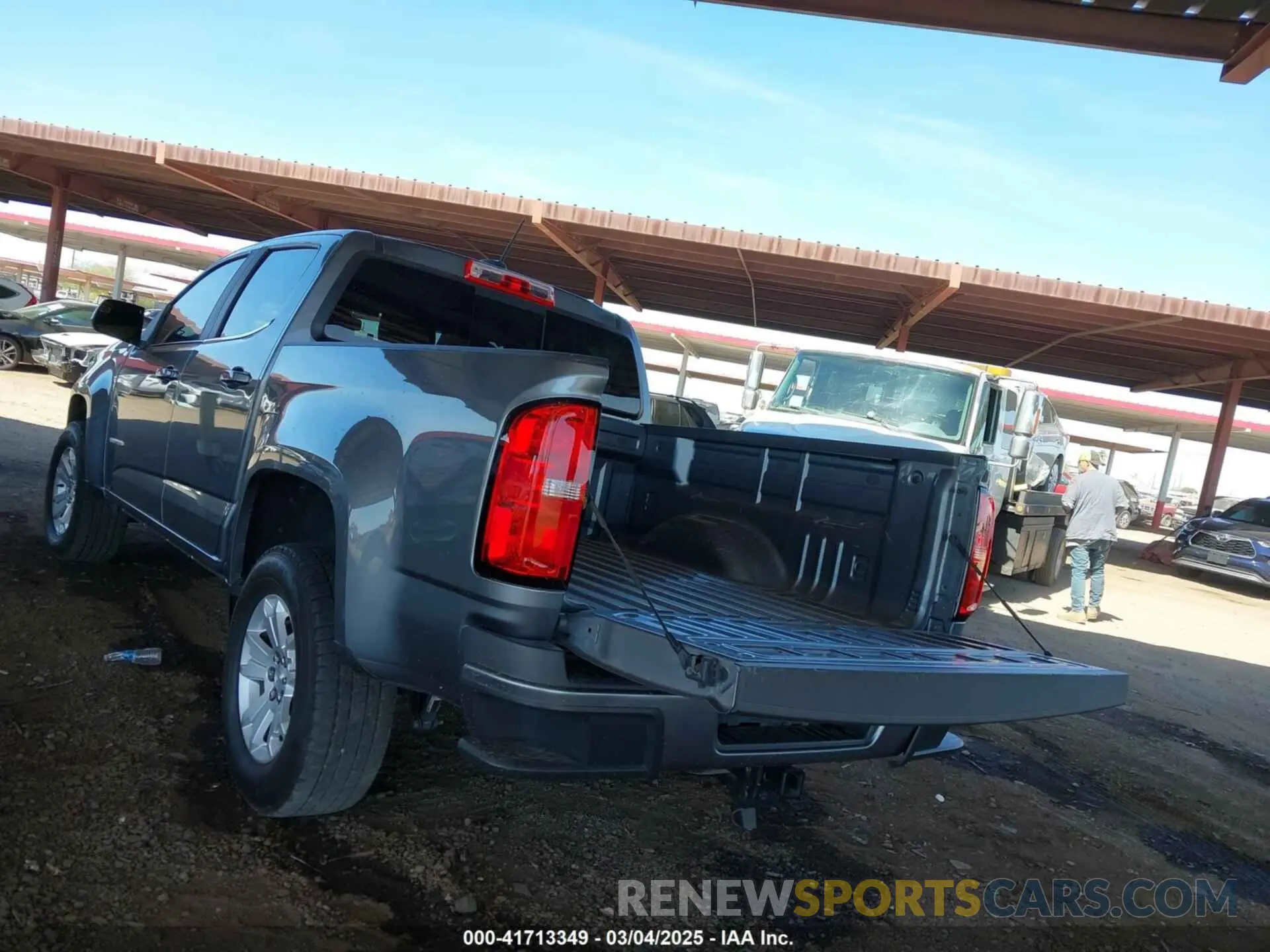 3 Photograph of a damaged car 1GCGSCEAXK1359591 CHEVROLET COLORADO 2019