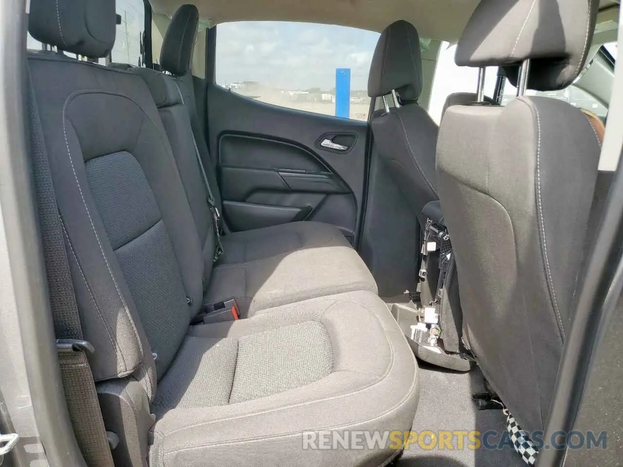10 Photograph of a damaged car 1GCGSCEN1K1133507 CHEVROLET COLORADO 2019
