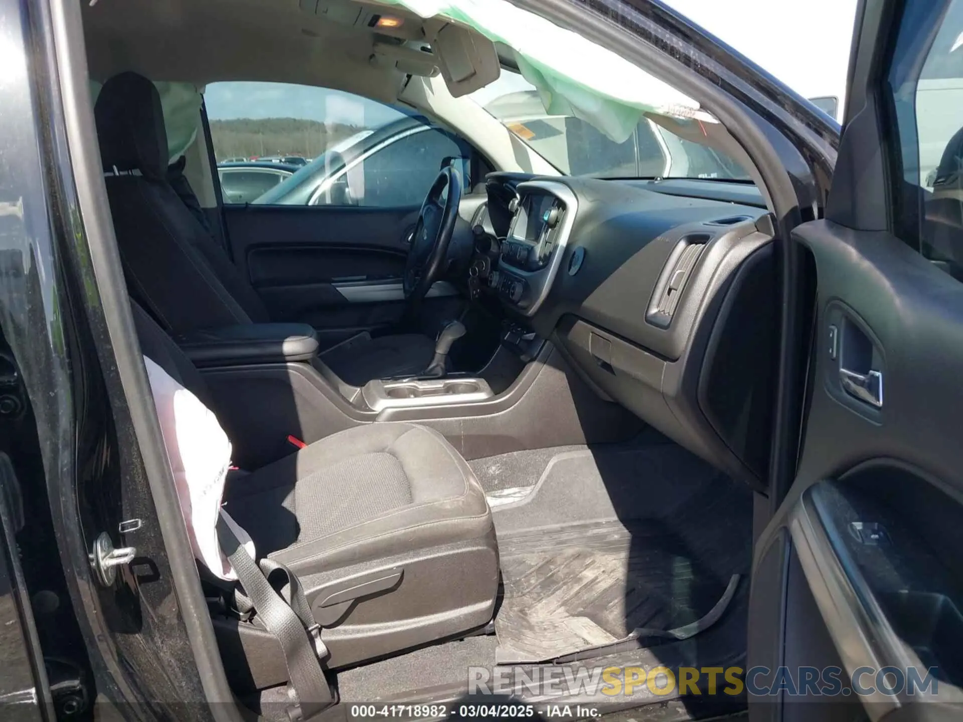 5 Photograph of a damaged car 1GCGSCEN1K1198597 CHEVROLET COLORADO 2019