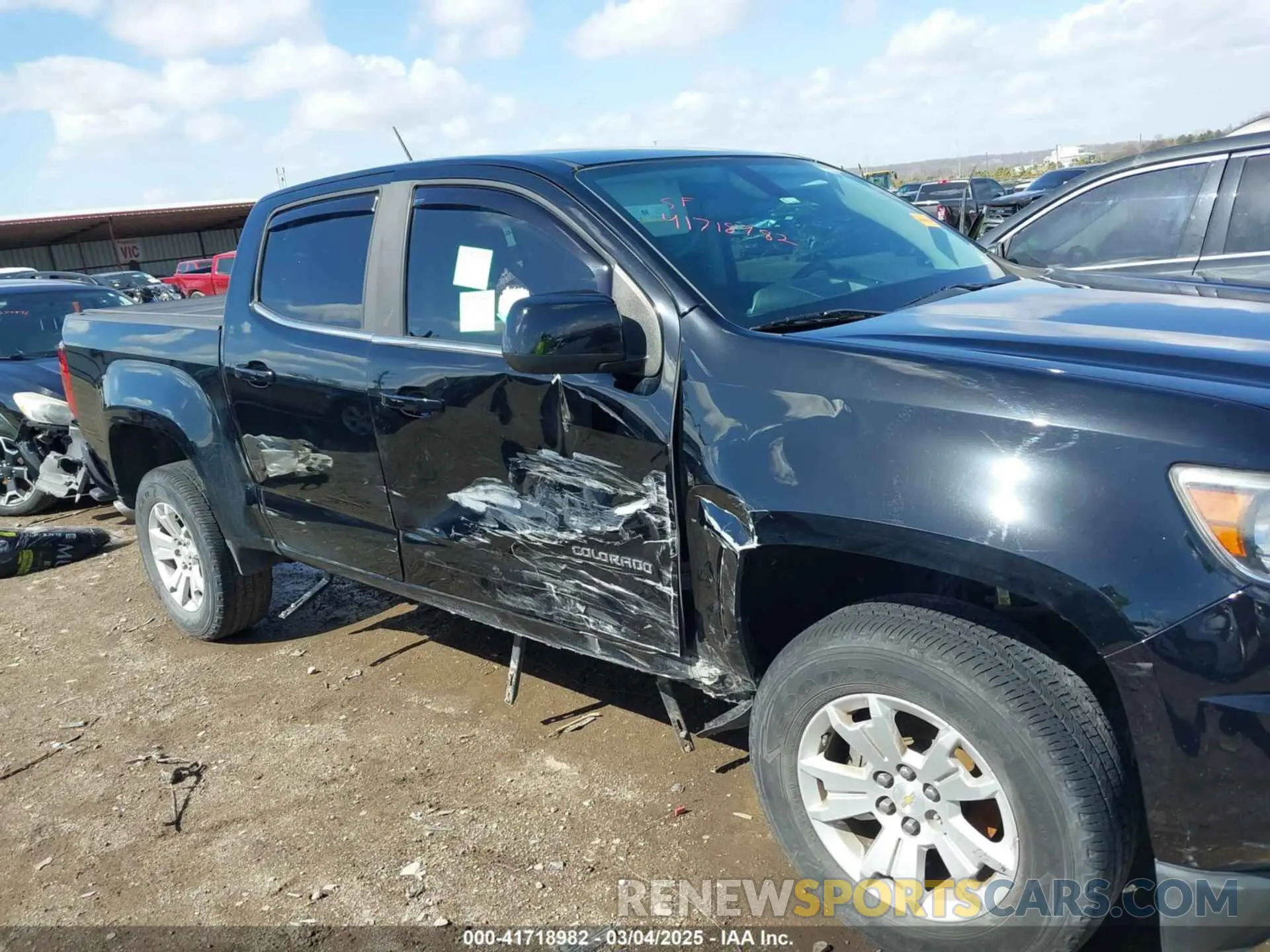 6 Photograph of a damaged car 1GCGSCEN1K1198597 CHEVROLET COLORADO 2019