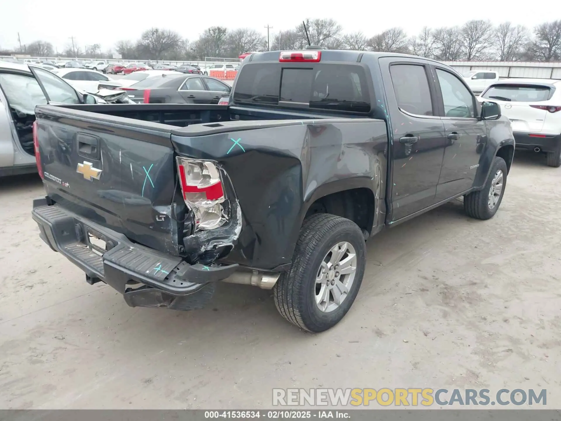 4 Photograph of a damaged car 1GCGSCEN1K1238094 CHEVROLET COLORADO 2019