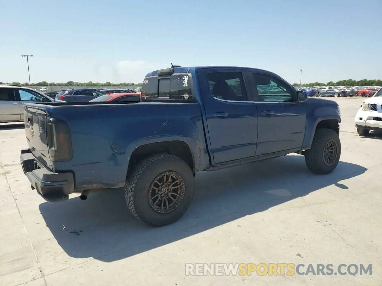 3 Photograph of a damaged car 1GCGSCEN1K1264596 CHEVROLET COLORADO 2019
