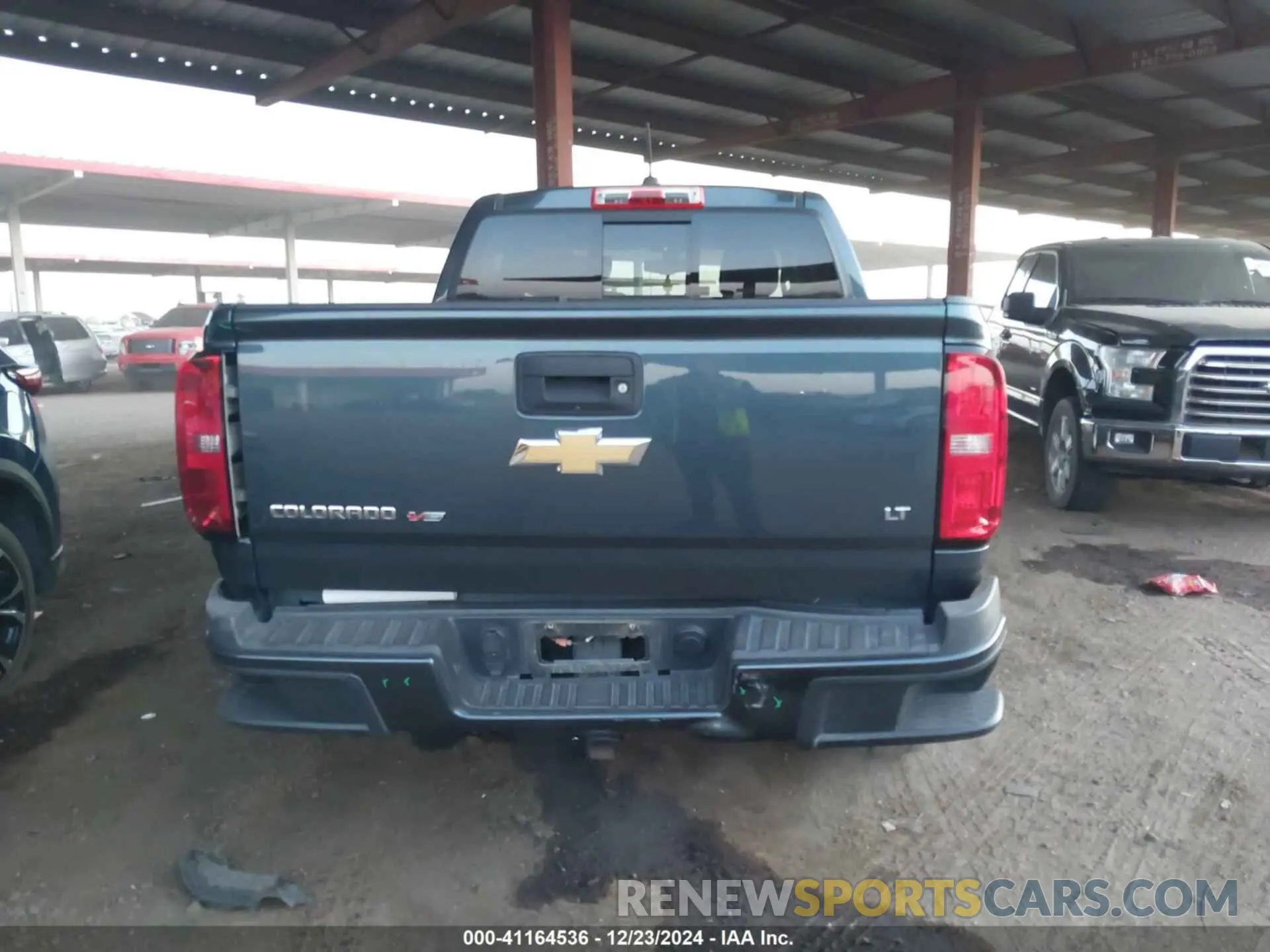 16 Photograph of a damaged car 1GCGSCEN1K1331956 CHEVROLET COLORADO 2019