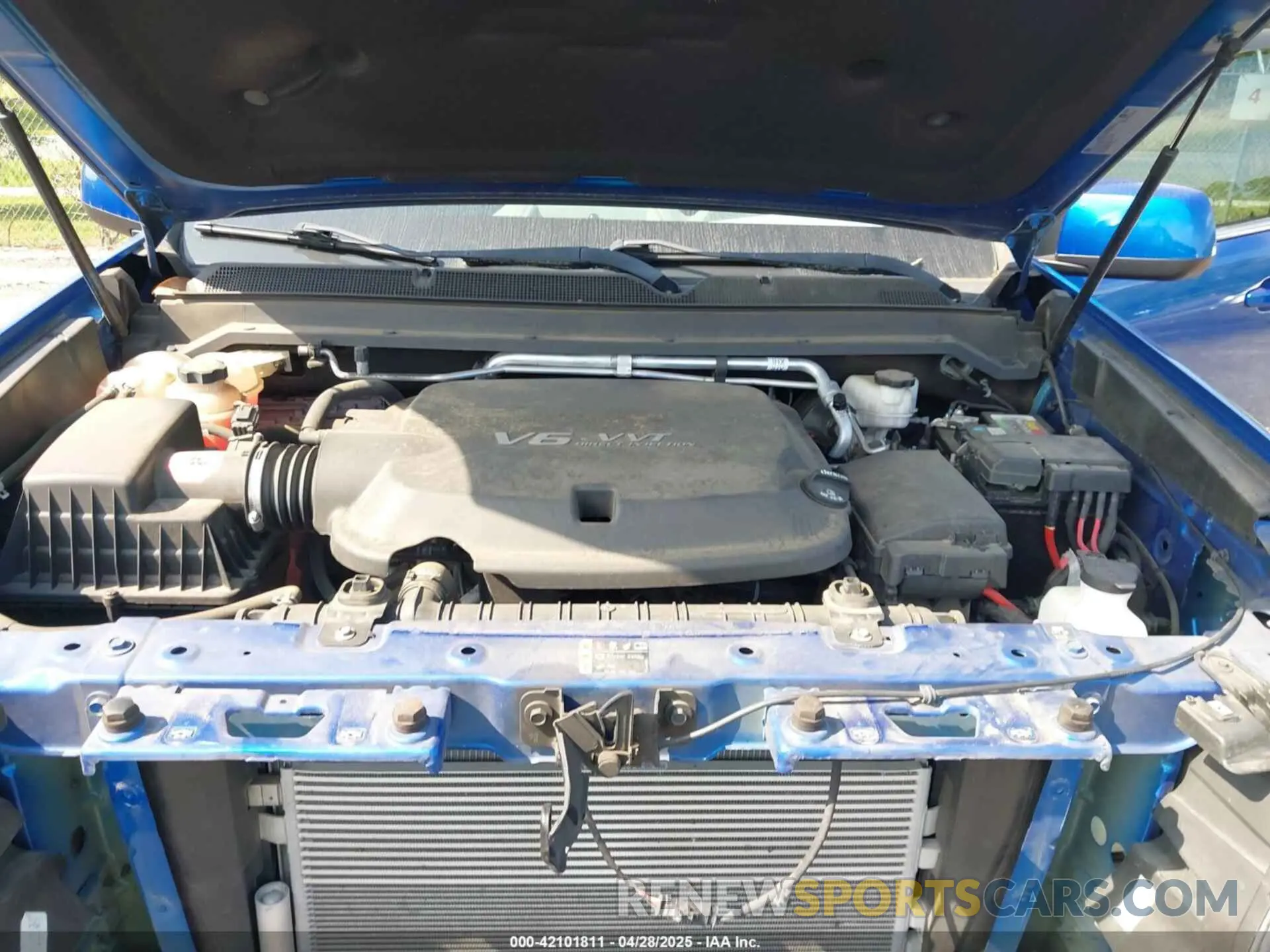 10 Photograph of a damaged car 1GCGSCEN3K1187147 CHEVROLET COLORADO 2019