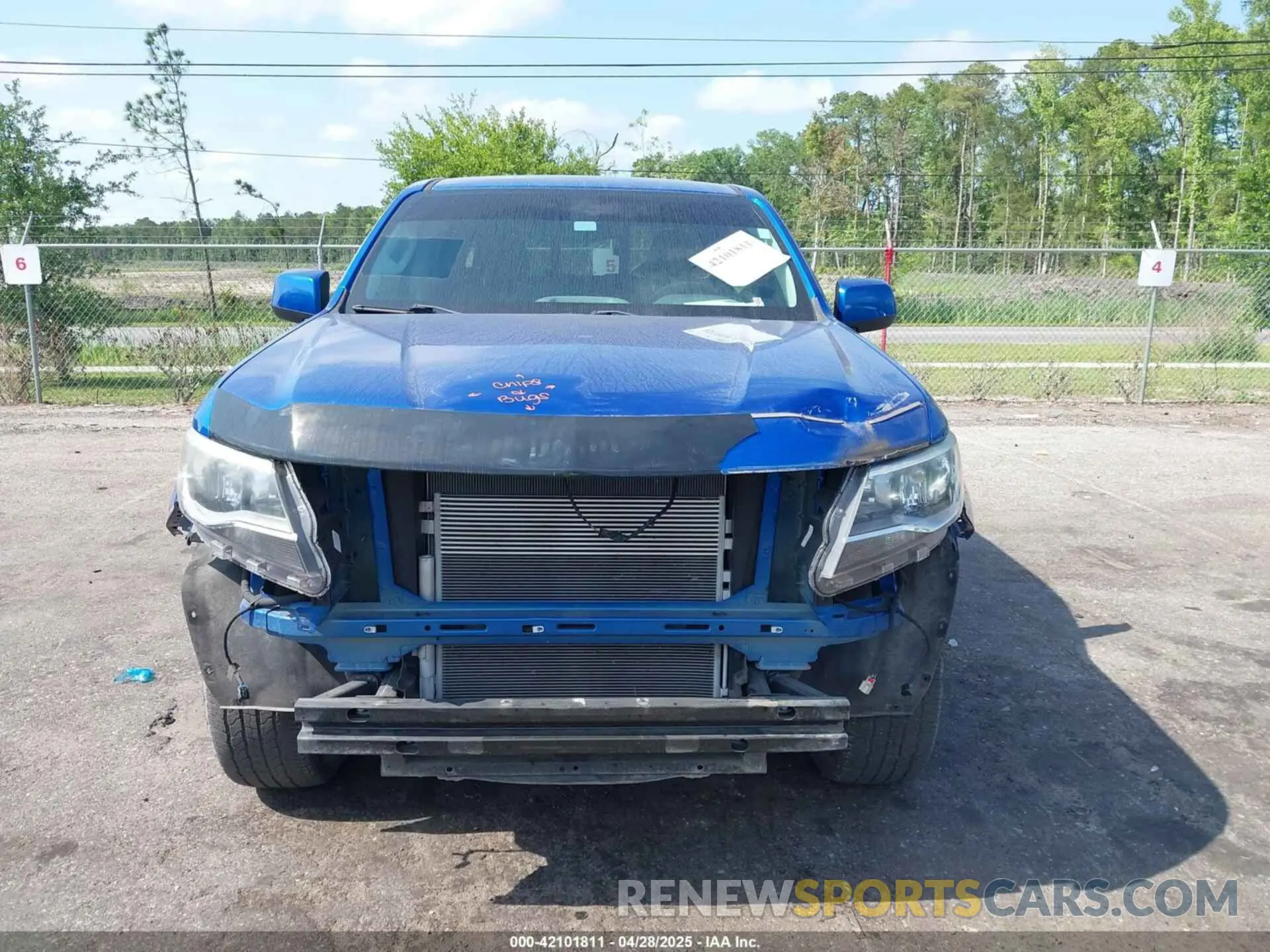 12 Photograph of a damaged car 1GCGSCEN3K1187147 CHEVROLET COLORADO 2019