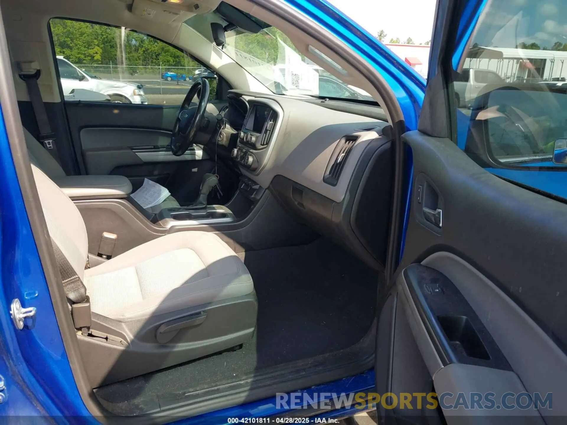 5 Photograph of a damaged car 1GCGSCEN3K1187147 CHEVROLET COLORADO 2019