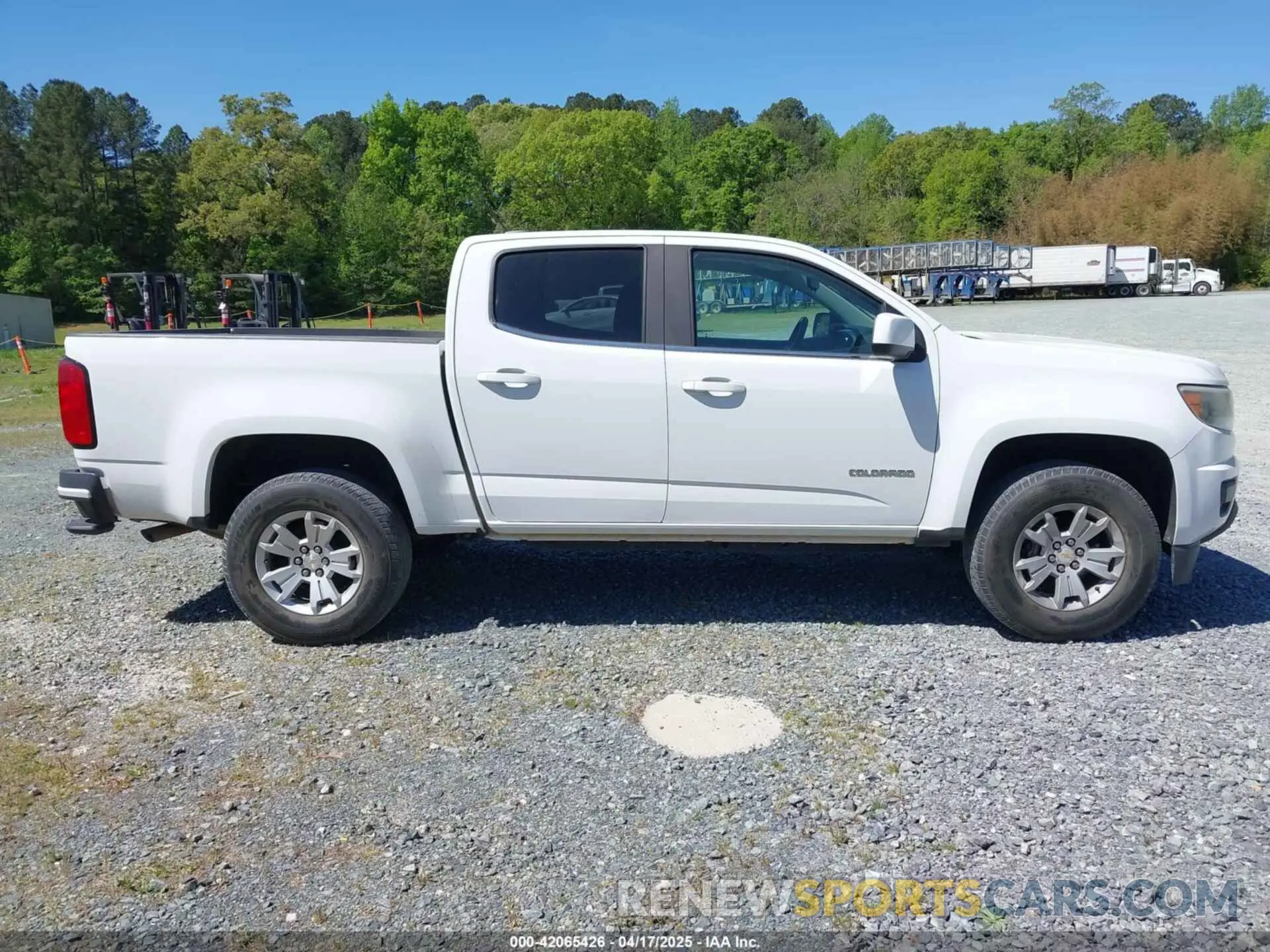 13 Photograph of a damaged car 1GCGSCEN6K1124642 CHEVROLET COLORADO 2019