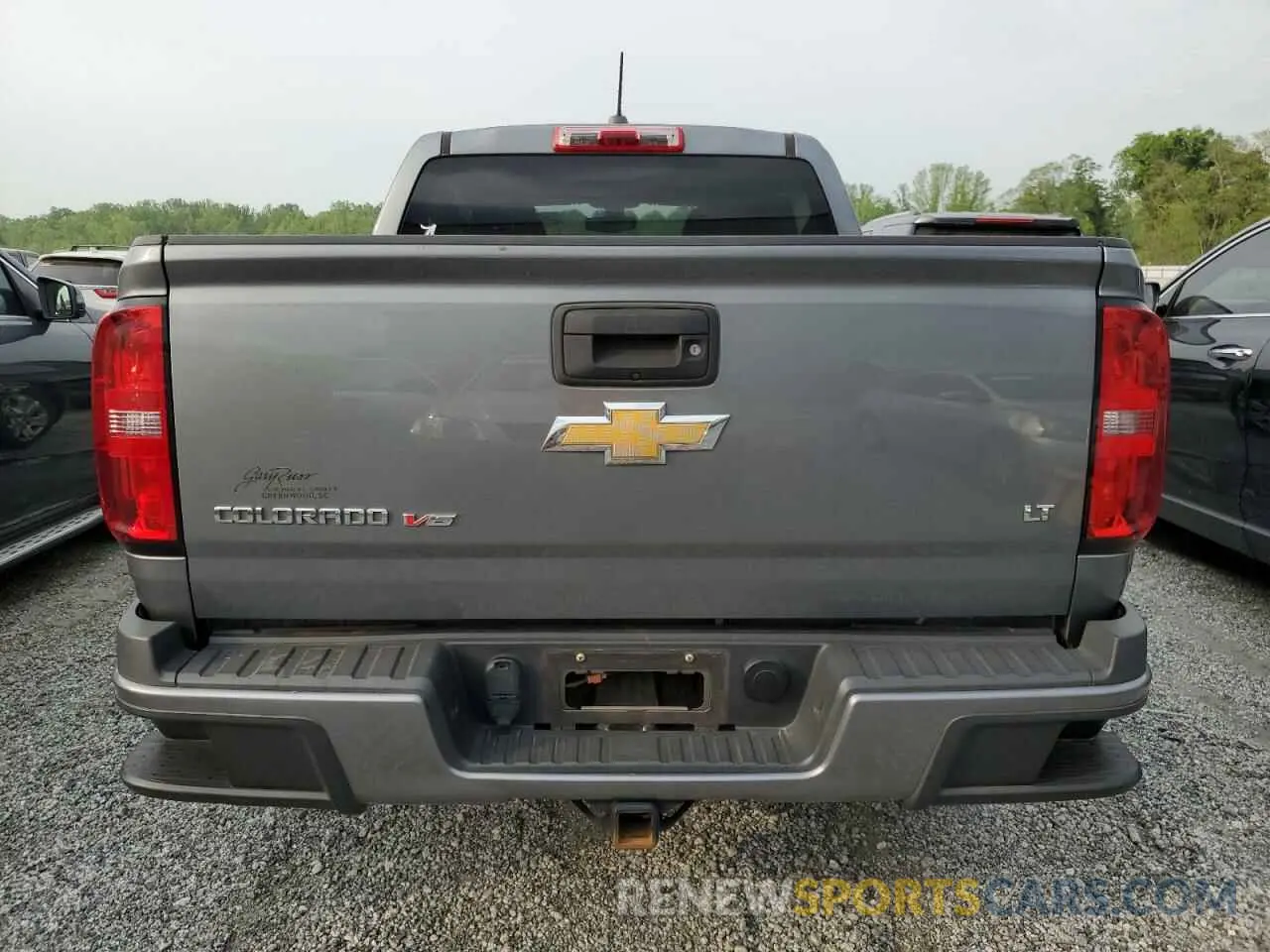 6 Photograph of a damaged car 1GCGSCEN6K1220934 CHEVROLET COLORADO 2019