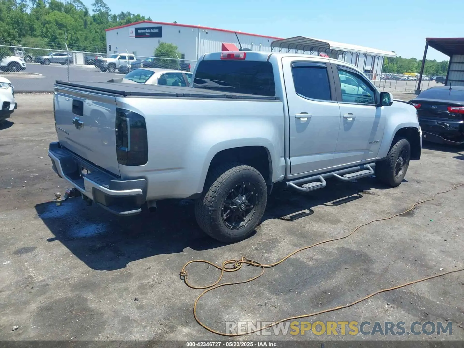 4 Photograph of a damaged car 1GCGSCEN7K1102049 CHEVROLET COLORADO 2019
