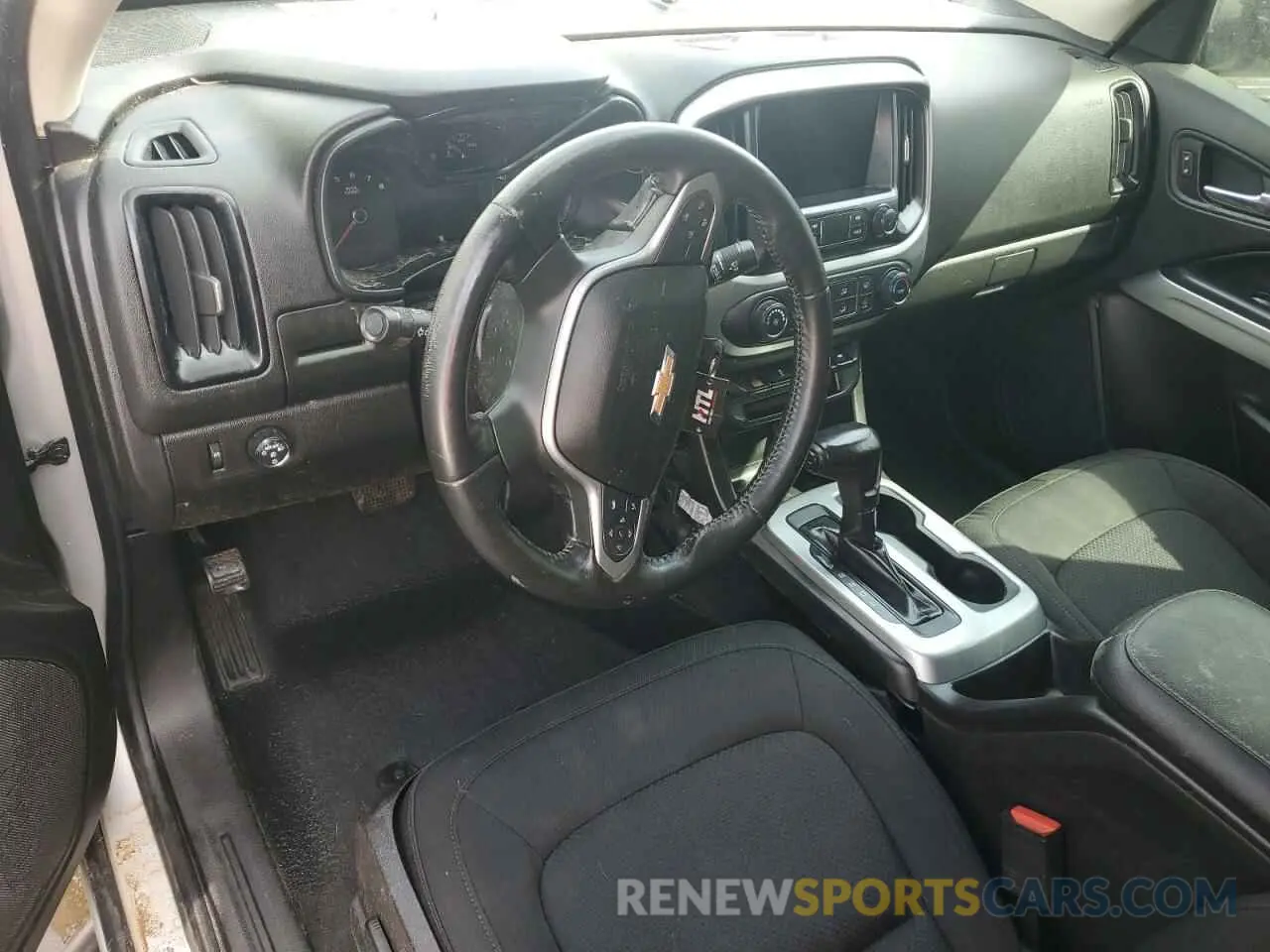8 Photograph of a damaged car 1GCGSCEN8K1203598 CHEVROLET COLORADO 2019