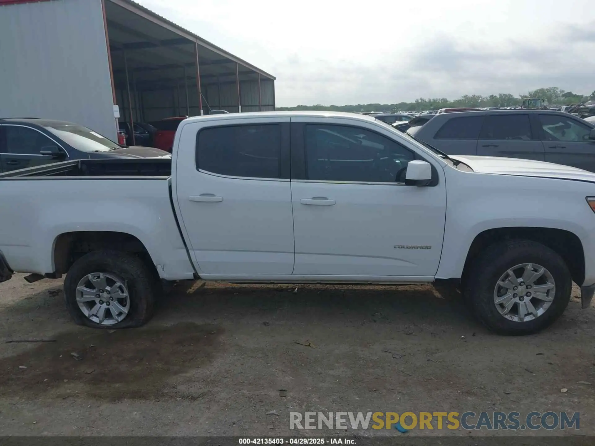 13 Photograph of a damaged car 1GCGSCEN8K1274476 CHEVROLET COLORADO 2019