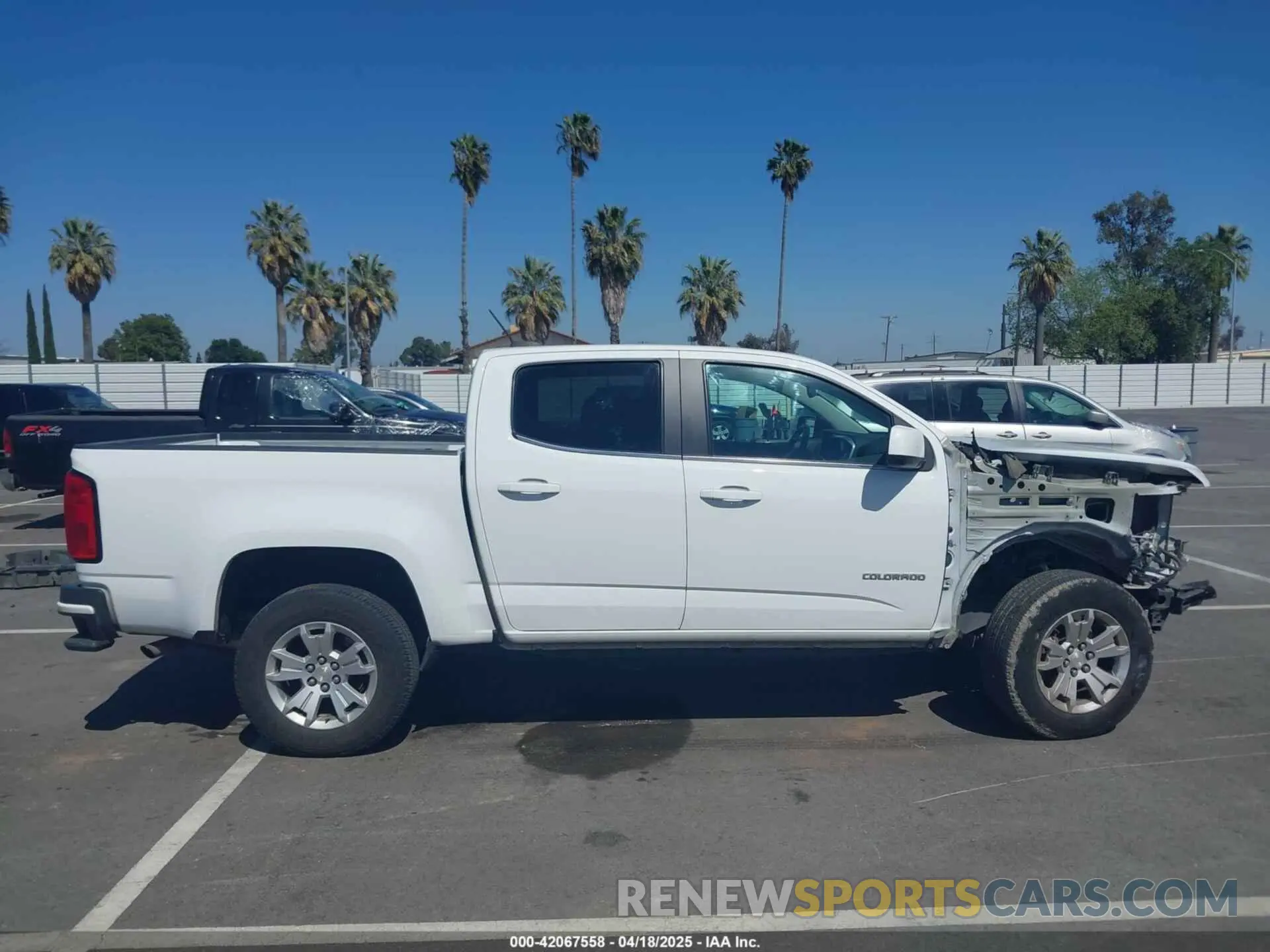 14 Photograph of a damaged car 1GCGSCEN8K1361309 CHEVROLET COLORADO 2019