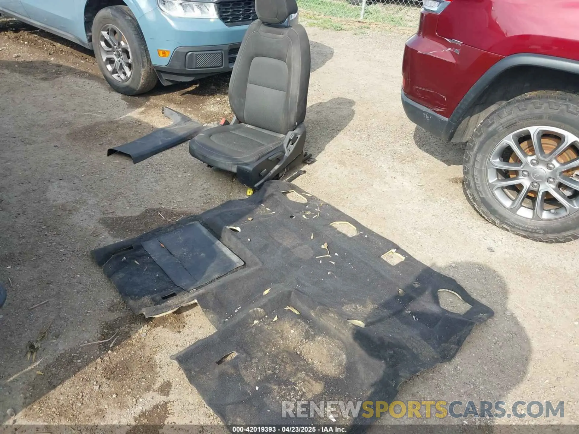 12 Photograph of a damaged car 1GCGSCEN9K1109603 CHEVROLET COLORADO 2019