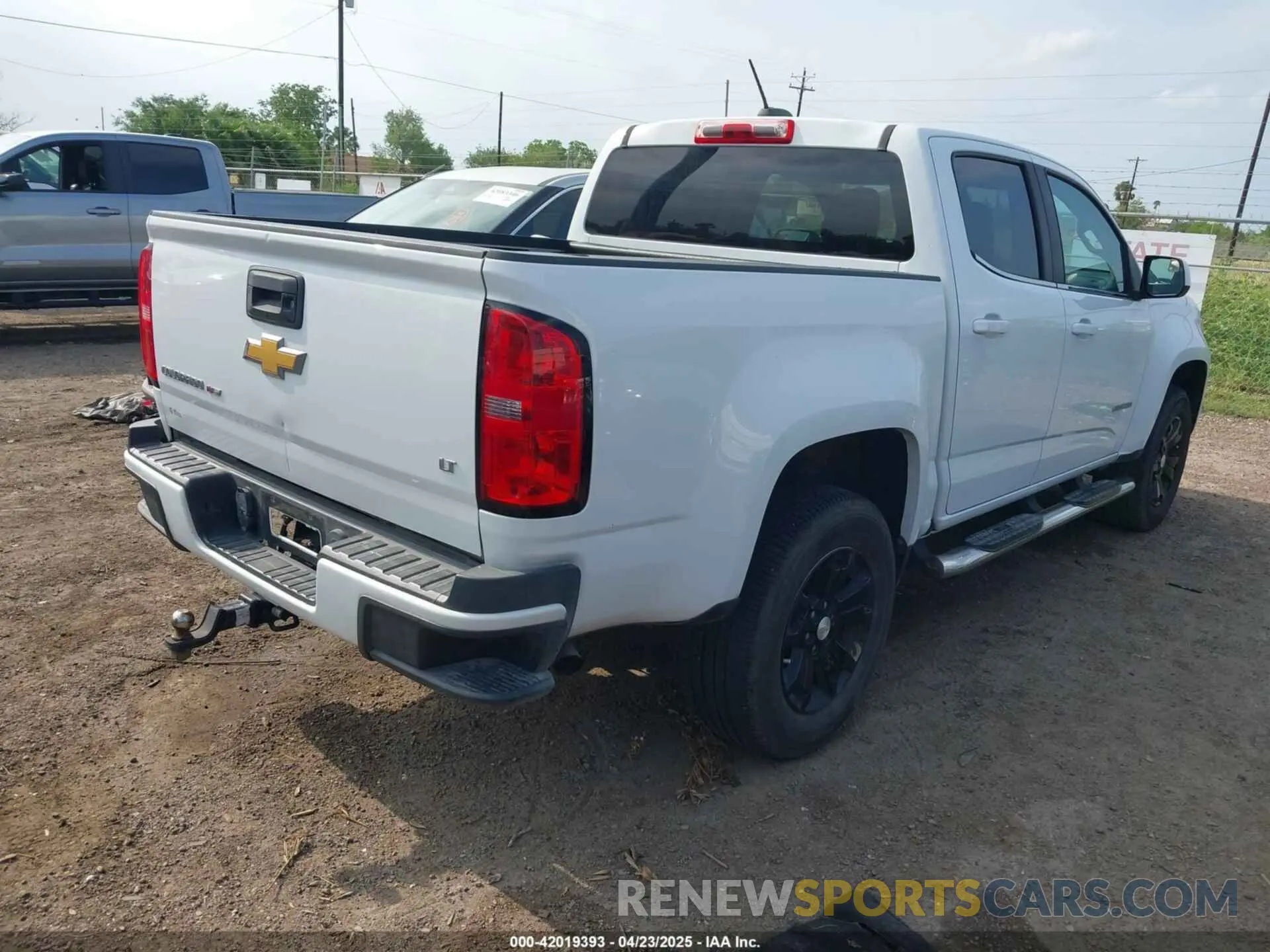 4 Photograph of a damaged car 1GCGSCEN9K1109603 CHEVROLET COLORADO 2019