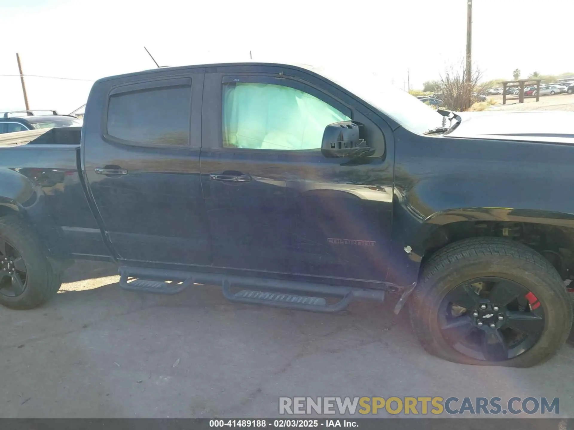 13 Photograph of a damaged car 1GCGSCEN9K1149535 CHEVROLET COLORADO 2019