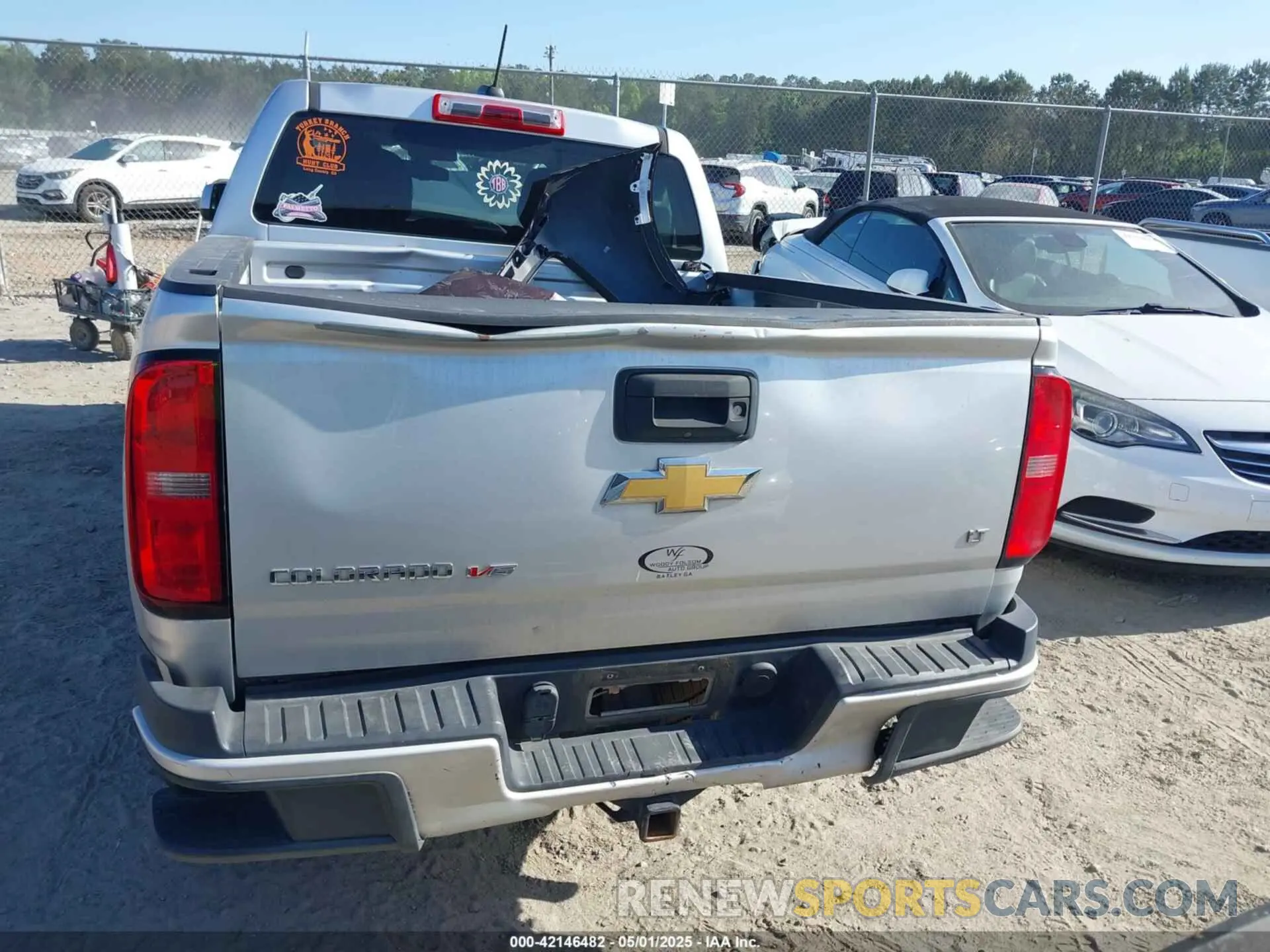 16 Photograph of a damaged car 1GCGSCEN9K1283509 CHEVROLET COLORADO 2019