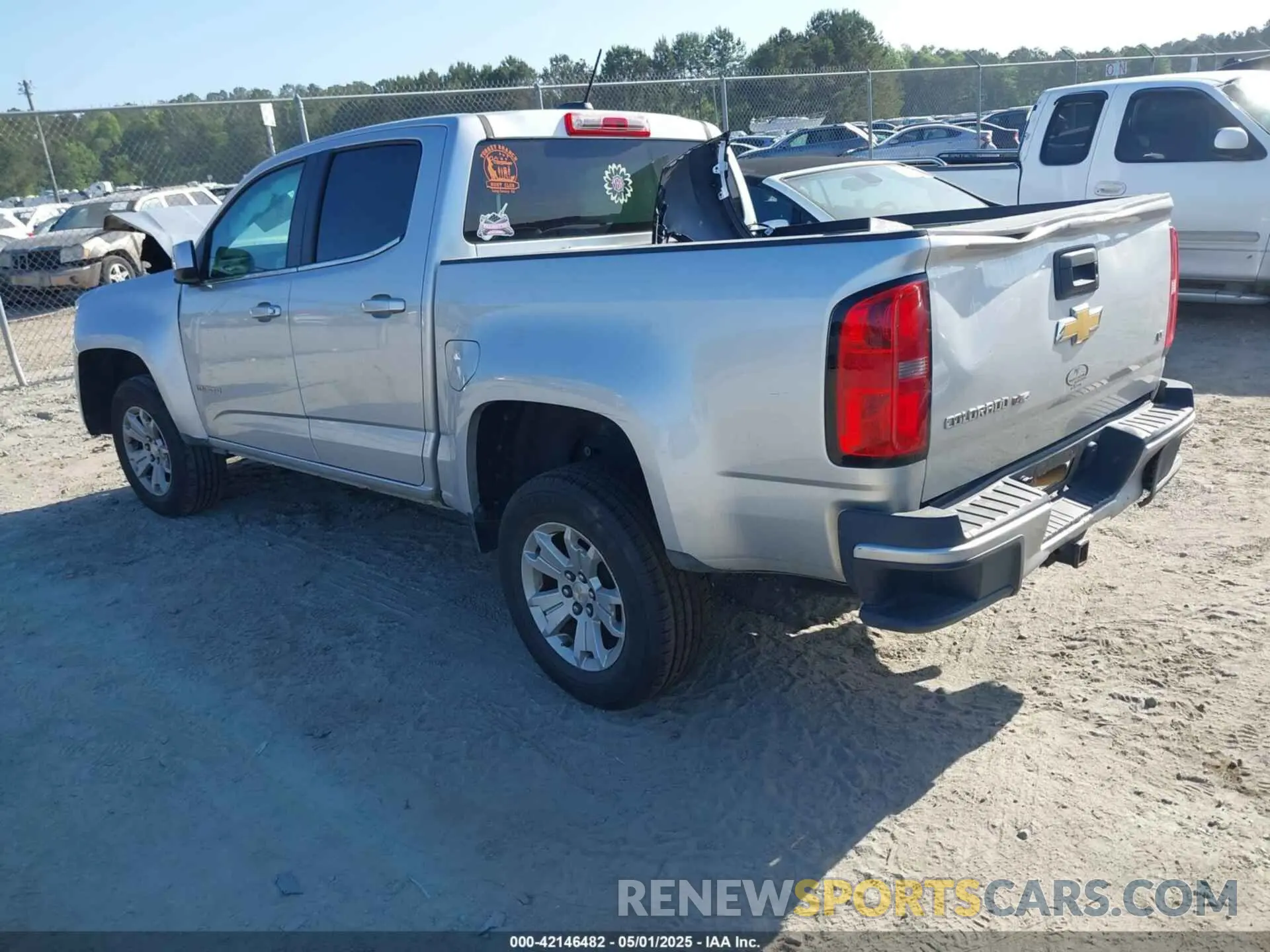 3 Photograph of a damaged car 1GCGSCEN9K1283509 CHEVROLET COLORADO 2019
