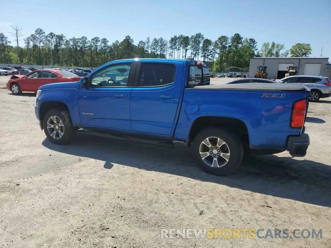 2 Photograph of a damaged car 1GCGSDEN2K1246646 CHEVROLET COLORADO 2019