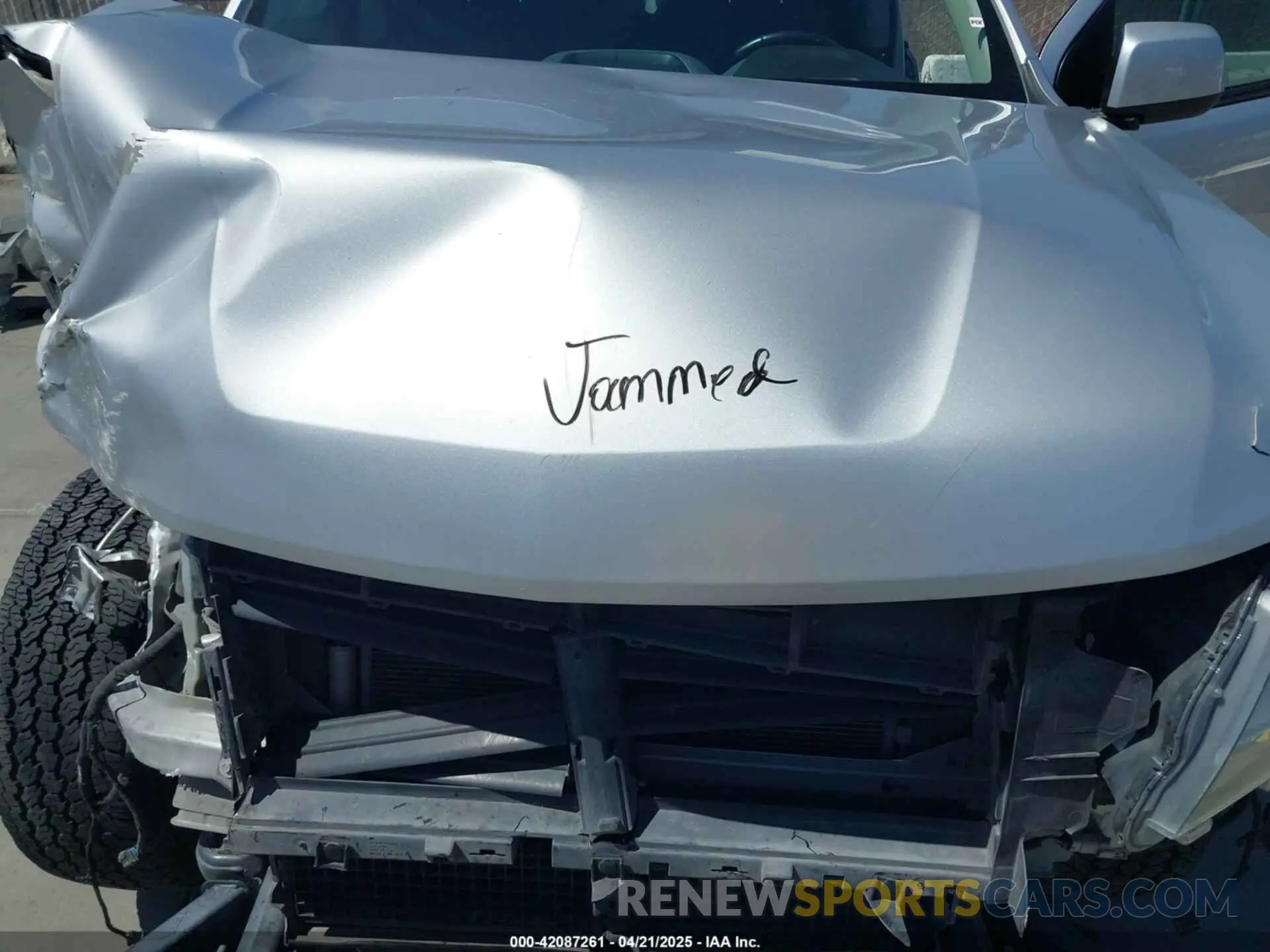 10 Photograph of a damaged car 1GCGSDEN4K1209565 CHEVROLET COLORADO 2019