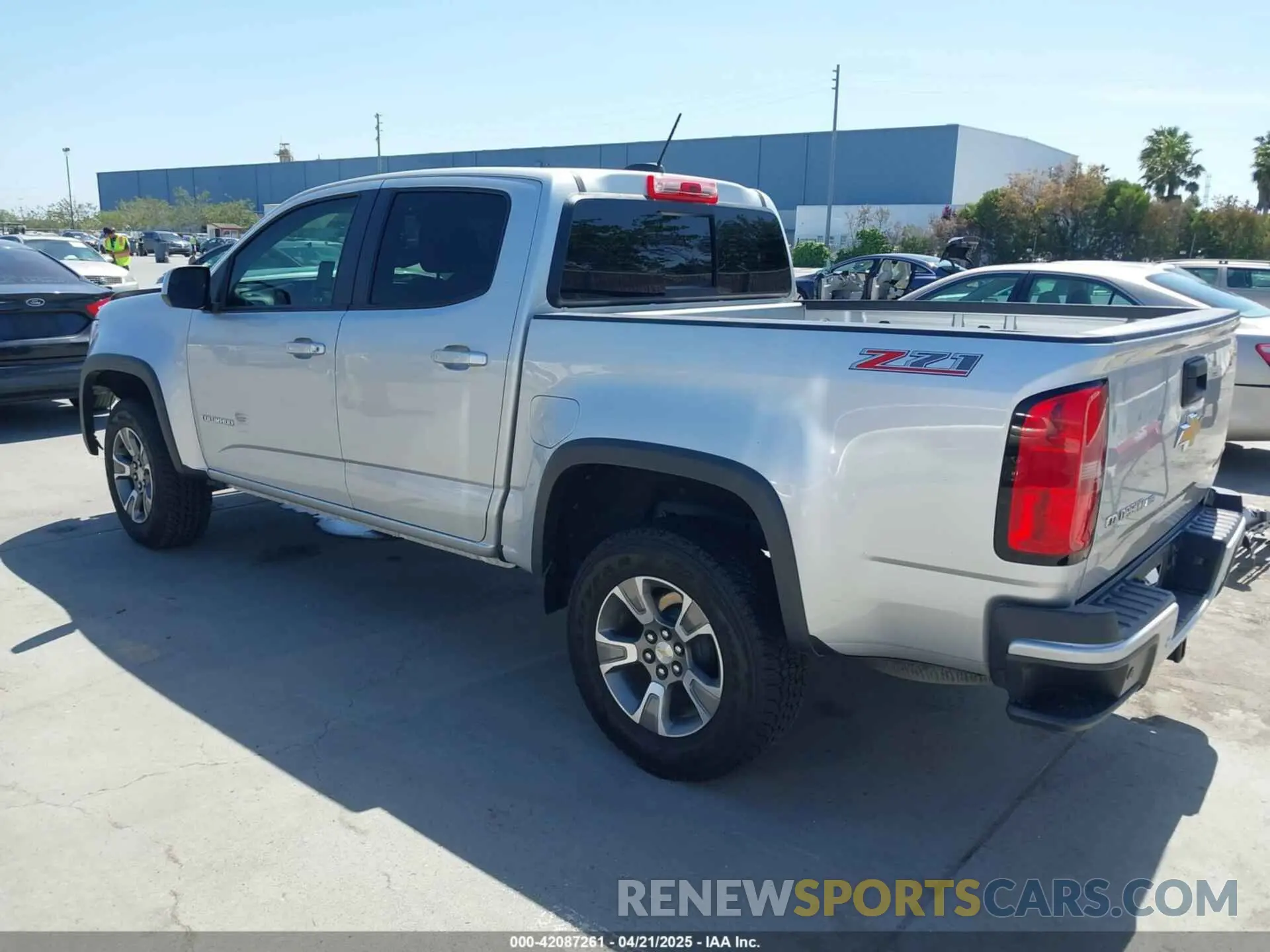 3 Photograph of a damaged car 1GCGSDEN4K1209565 CHEVROLET COLORADO 2019
