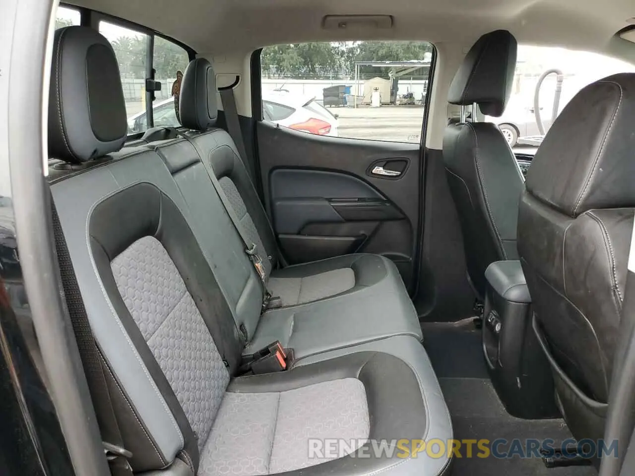 10 Photograph of a damaged car 1GCGSDEN8K1301195 CHEVROLET COLORADO 2019